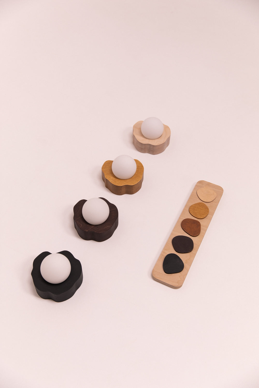 VOLUBILIS natural wall light