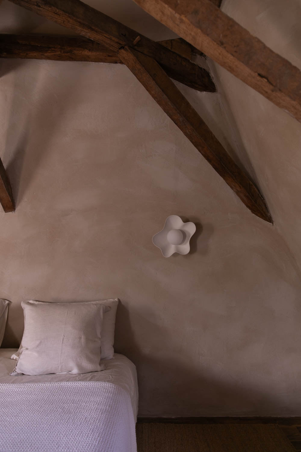 Applique en béton LITTLE ANANA x ZURI OBJETS