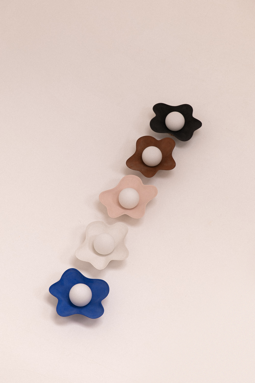 Applique en béton LITTLE ANANA x ZURI OBJETS