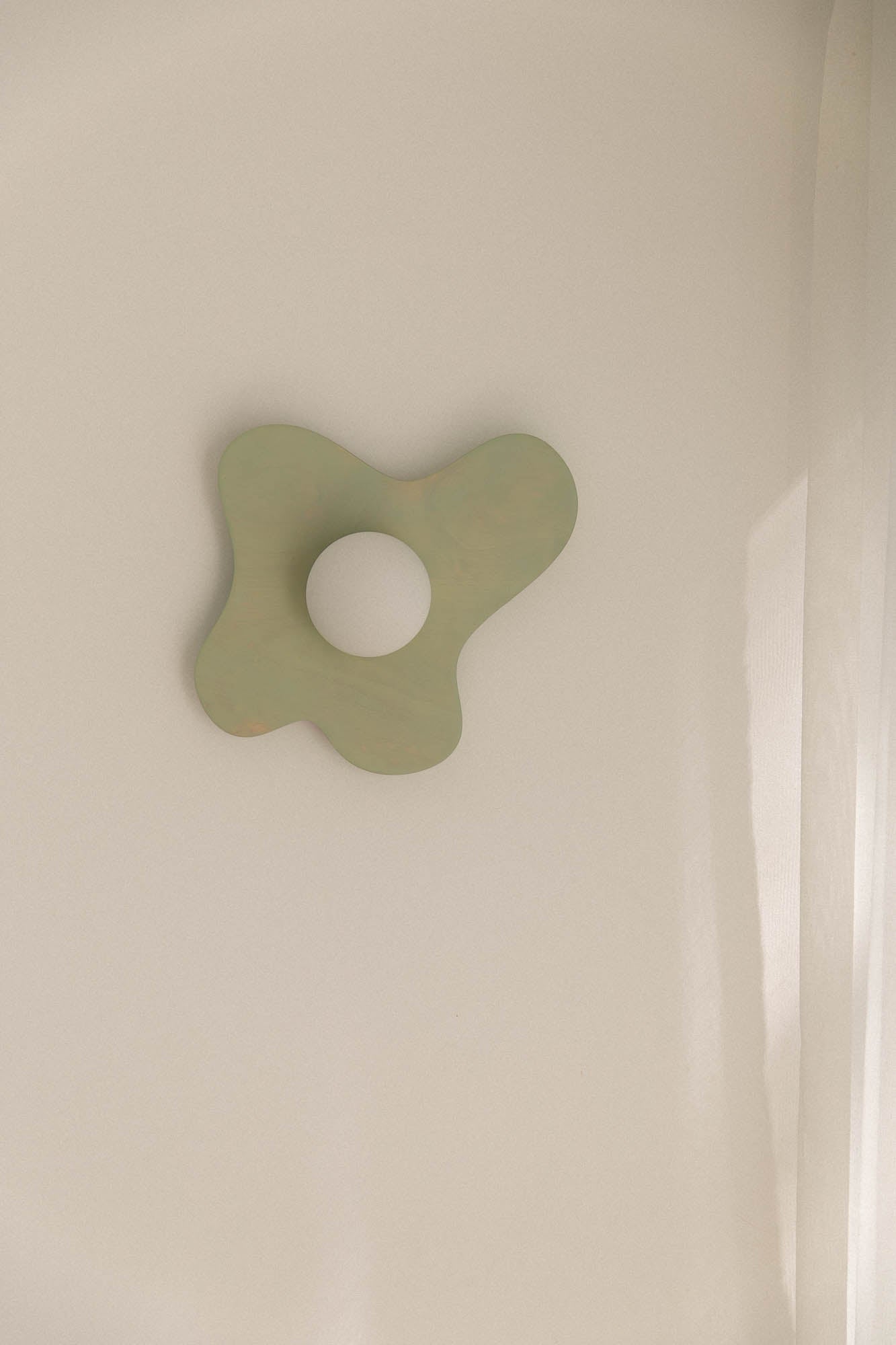 Colorful PENSÉE wall light