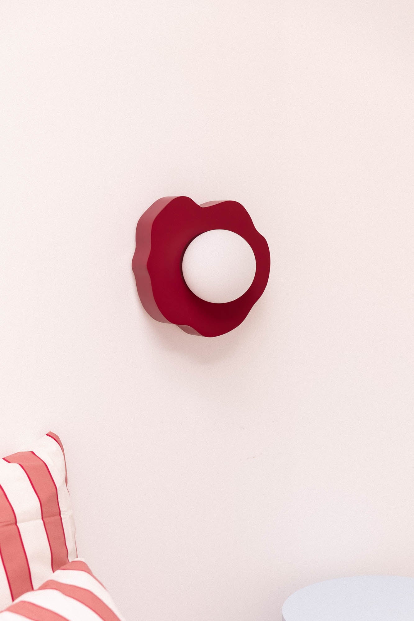 Applique murale VOLUBILIS colorée