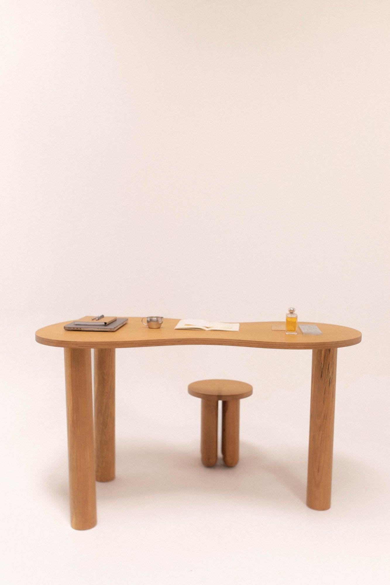 Bureau BUTTERNUT naturel