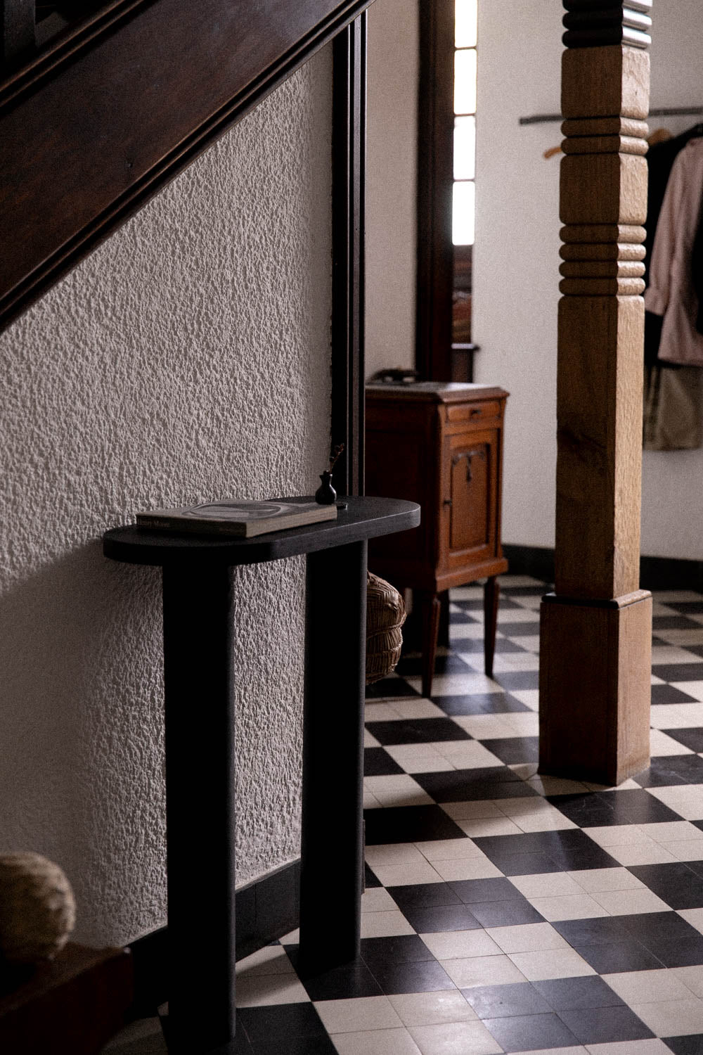 Console NOLINA noir – modèle d’exposition