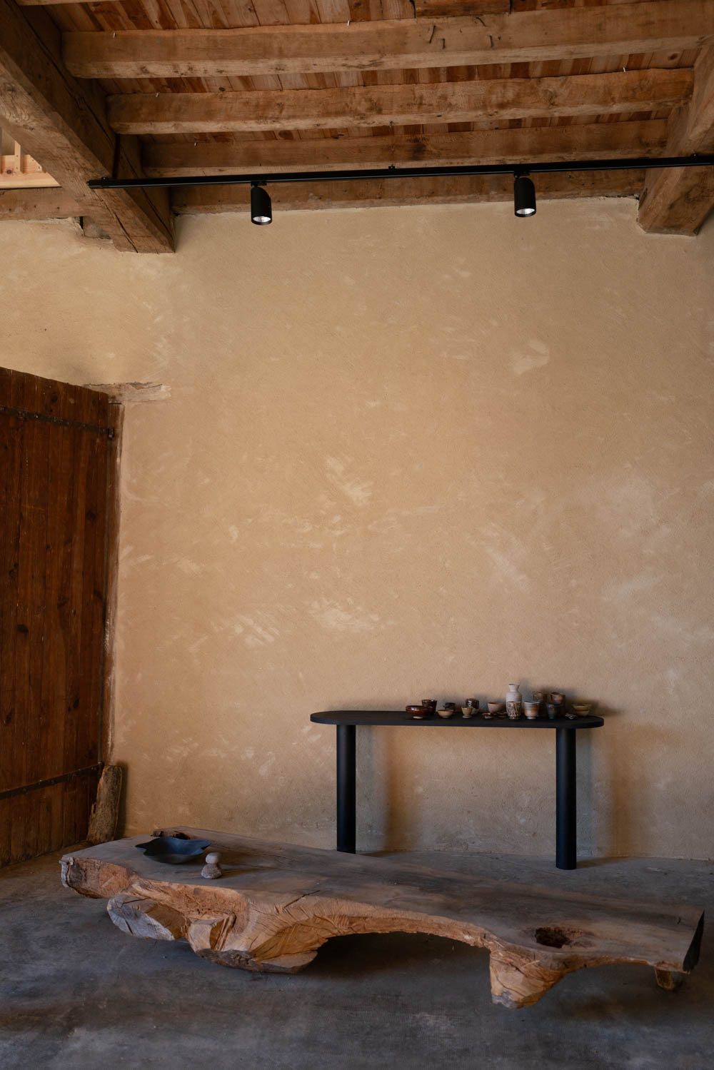 Grande console Nolina teintée noir