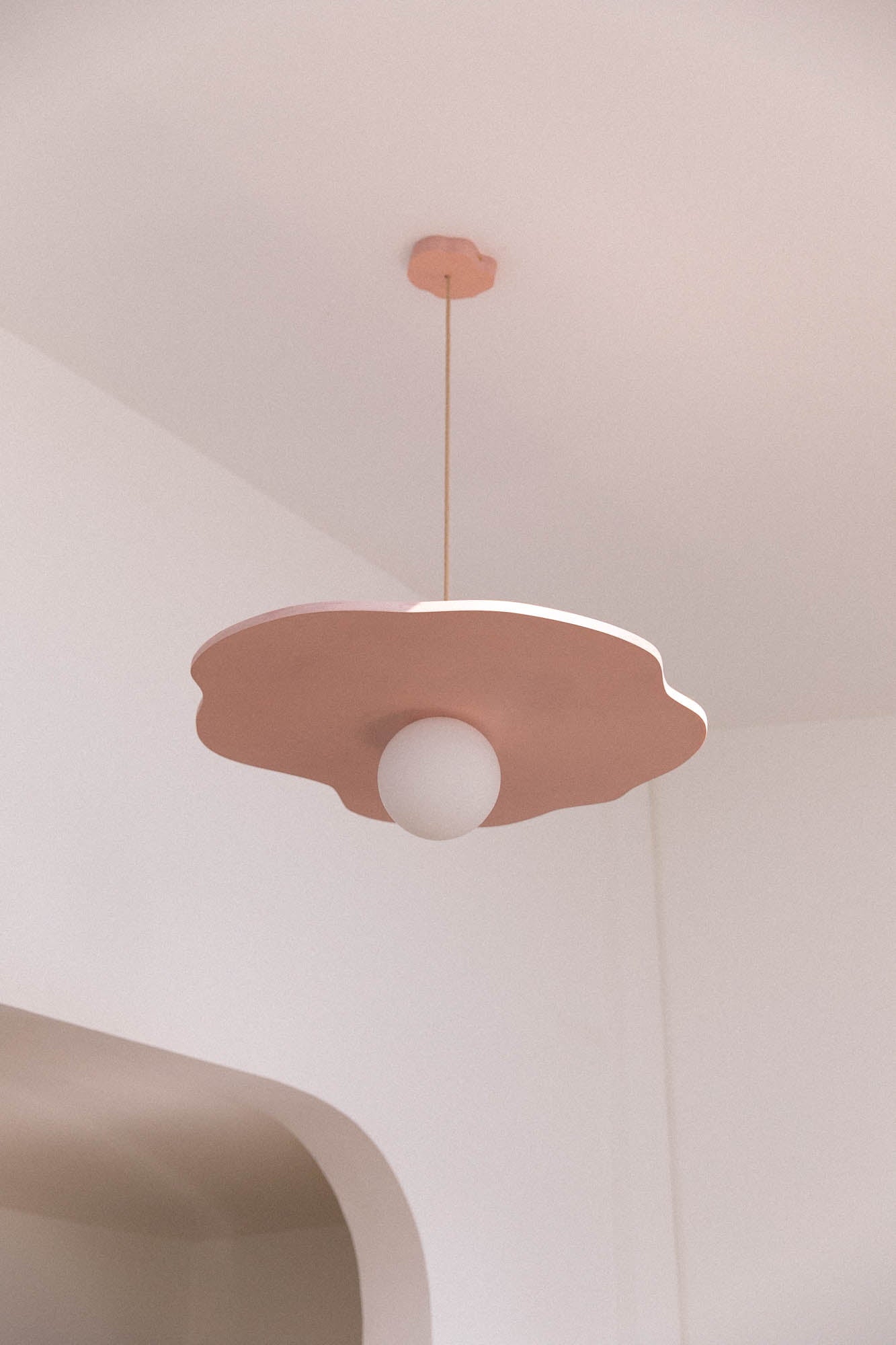 Grande suspension NENUPHAR colorée