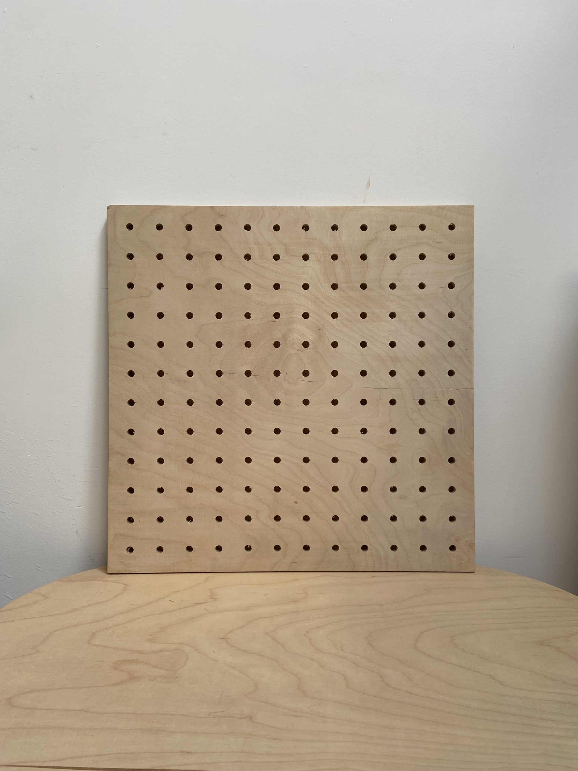 Large square pegboard (40x40cm) imperfect