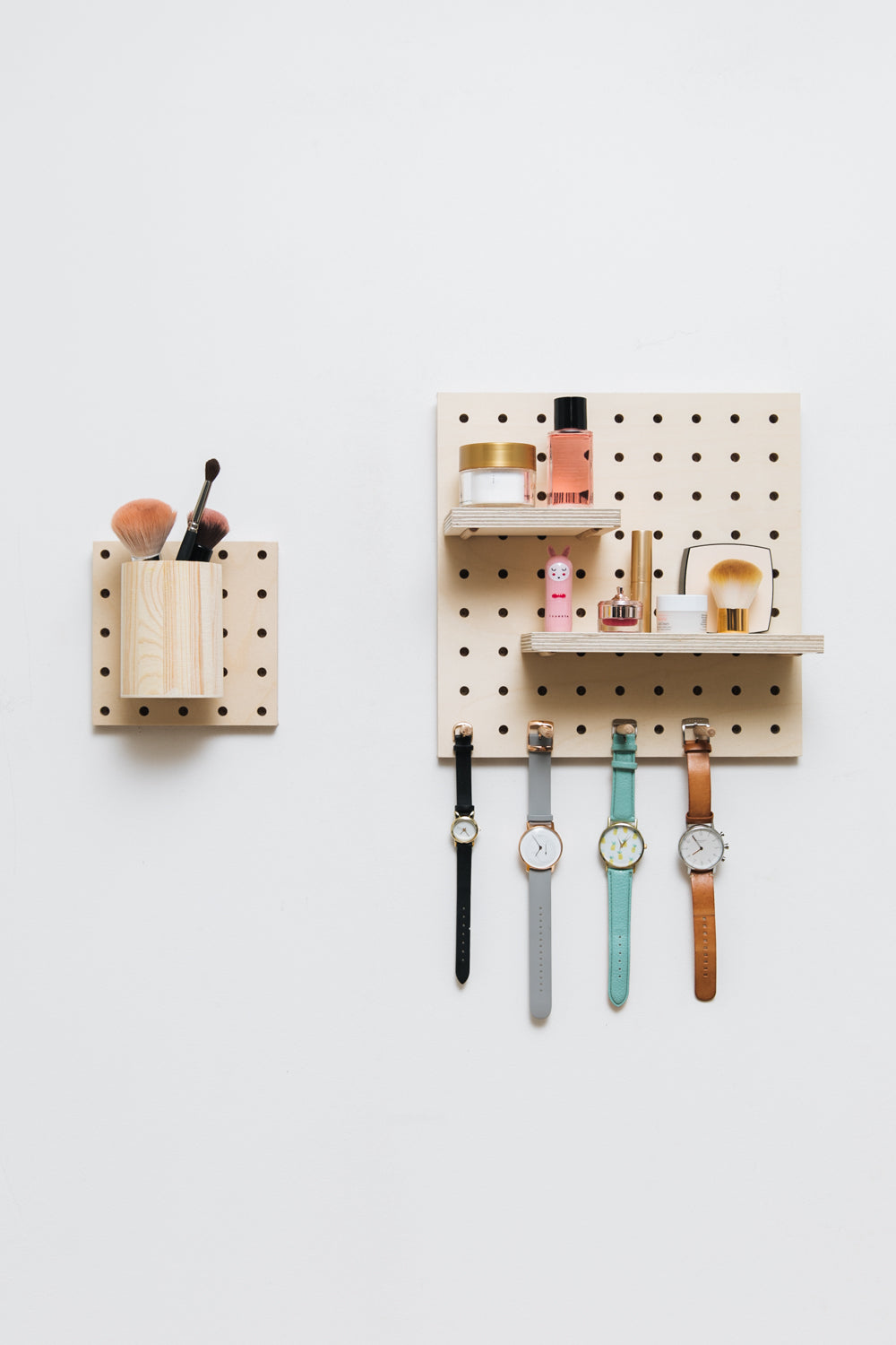 Medium square pegboard