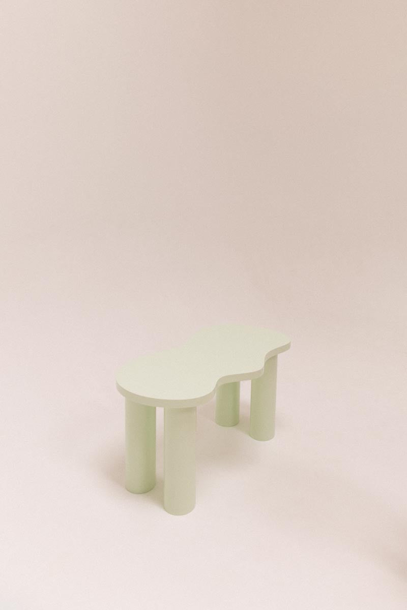 Petite table basse HARICOT colorée