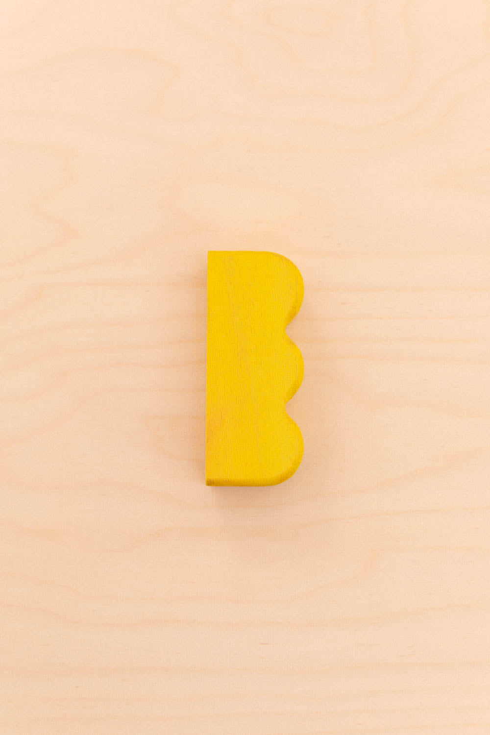 Bouton de meuble ondulé coloré