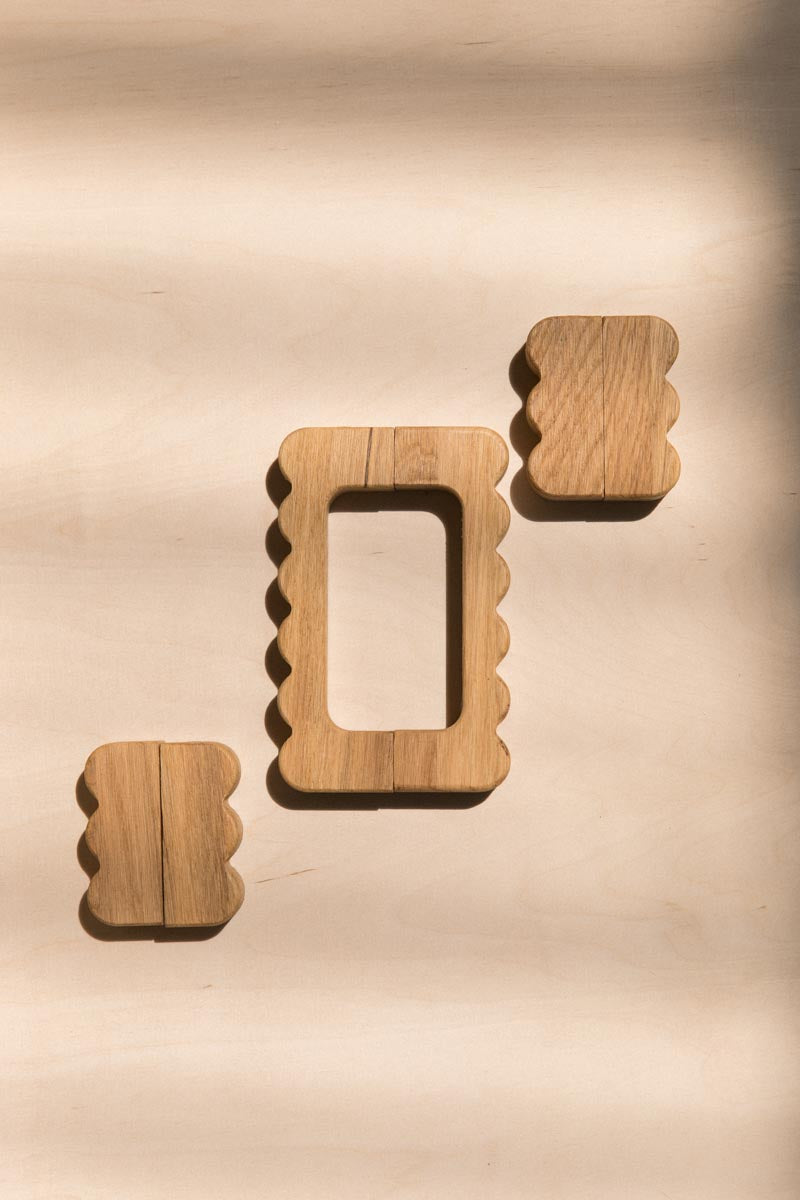 Bouton de meuble ondulé en chêne