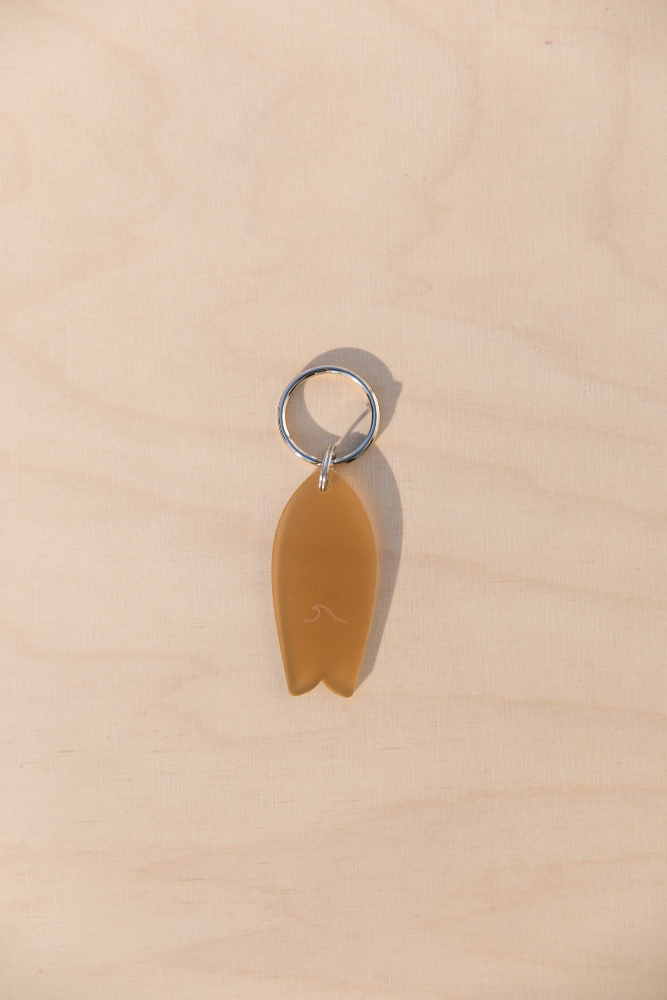 Bioplastic wave pattern surf key ring