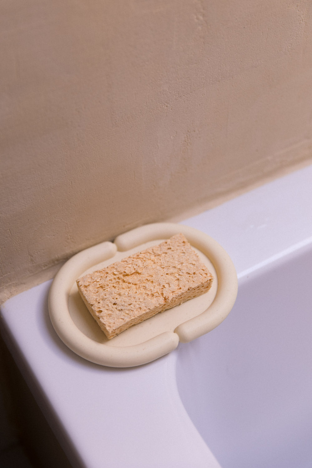 Oval shape pocket in jesmonite