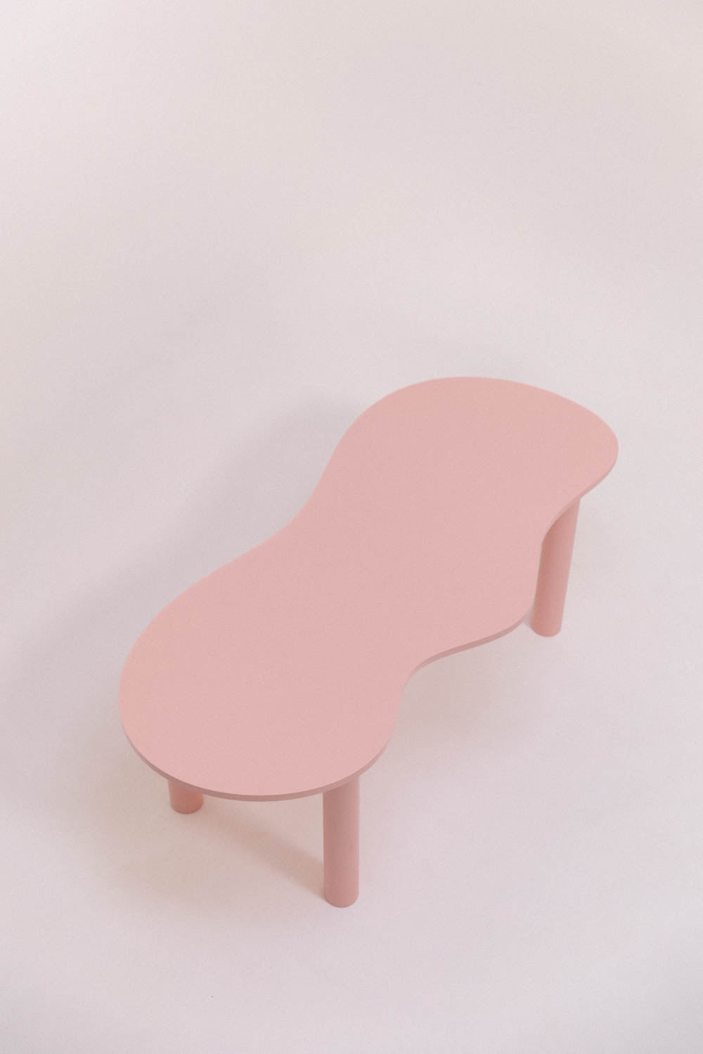 Table à manger HARICOT colorée