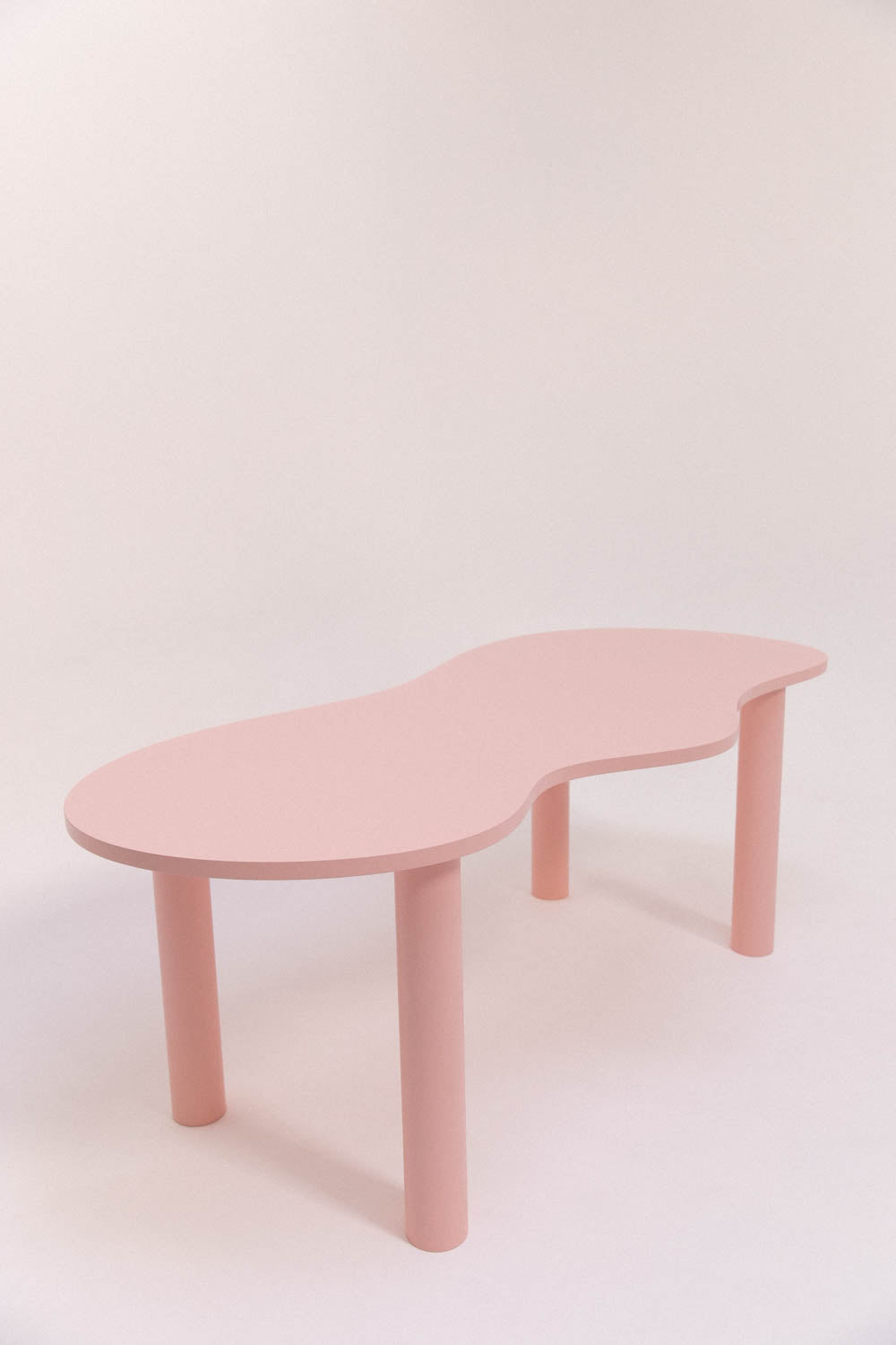 Table à manger HARICOT colorée