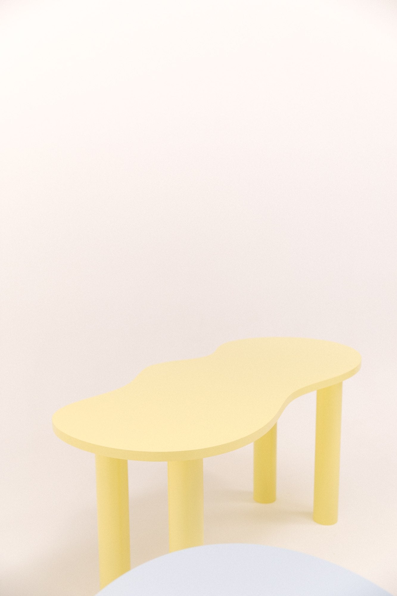 Petite table à manger HARICOT colorée