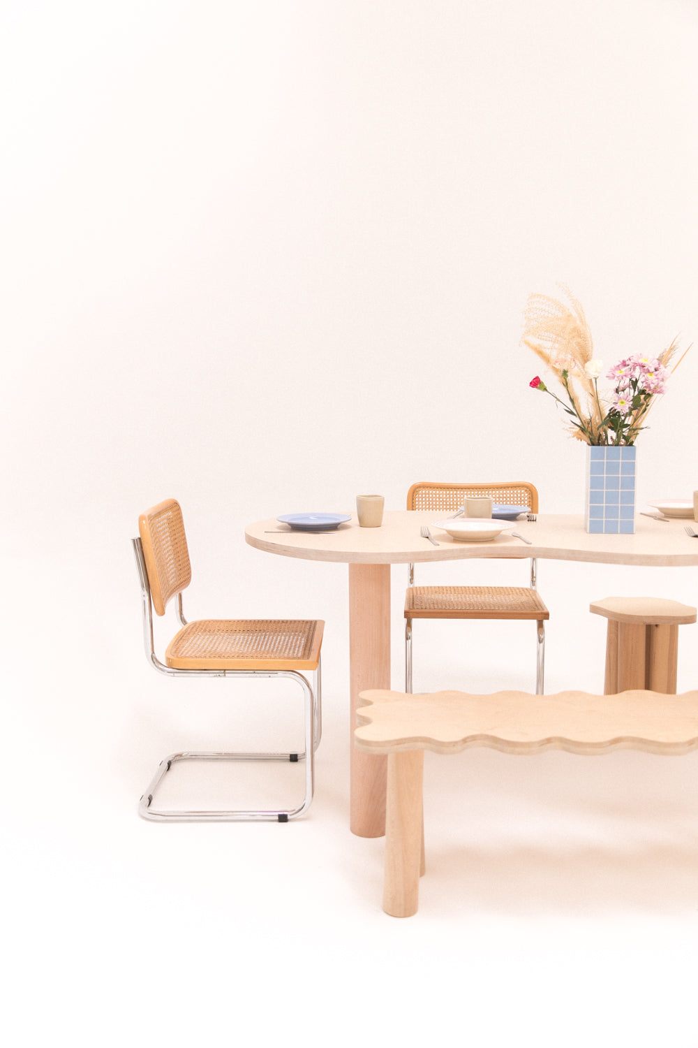 Table à manger HARICOT naturelle