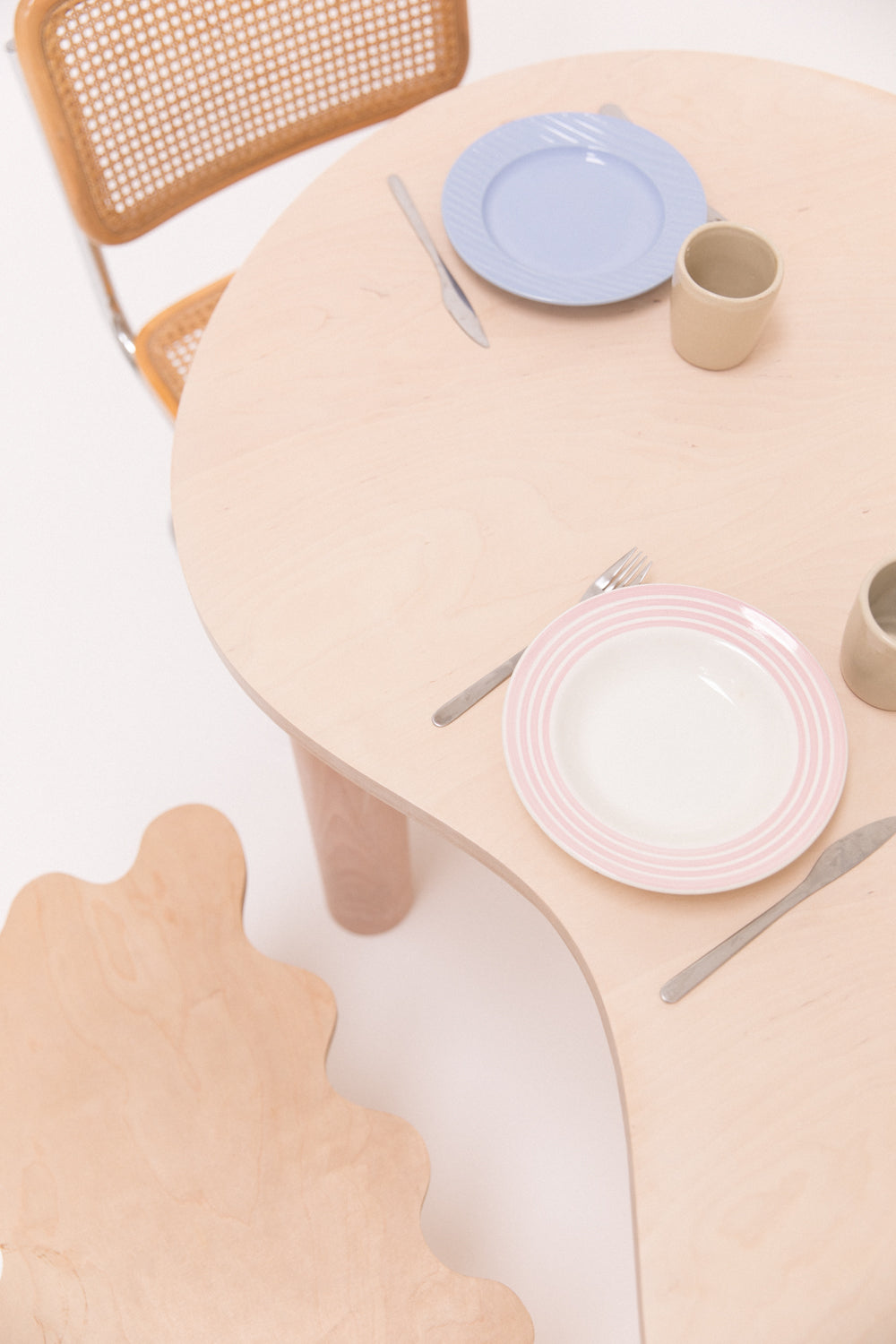 Table à manger HARICOT naturelle