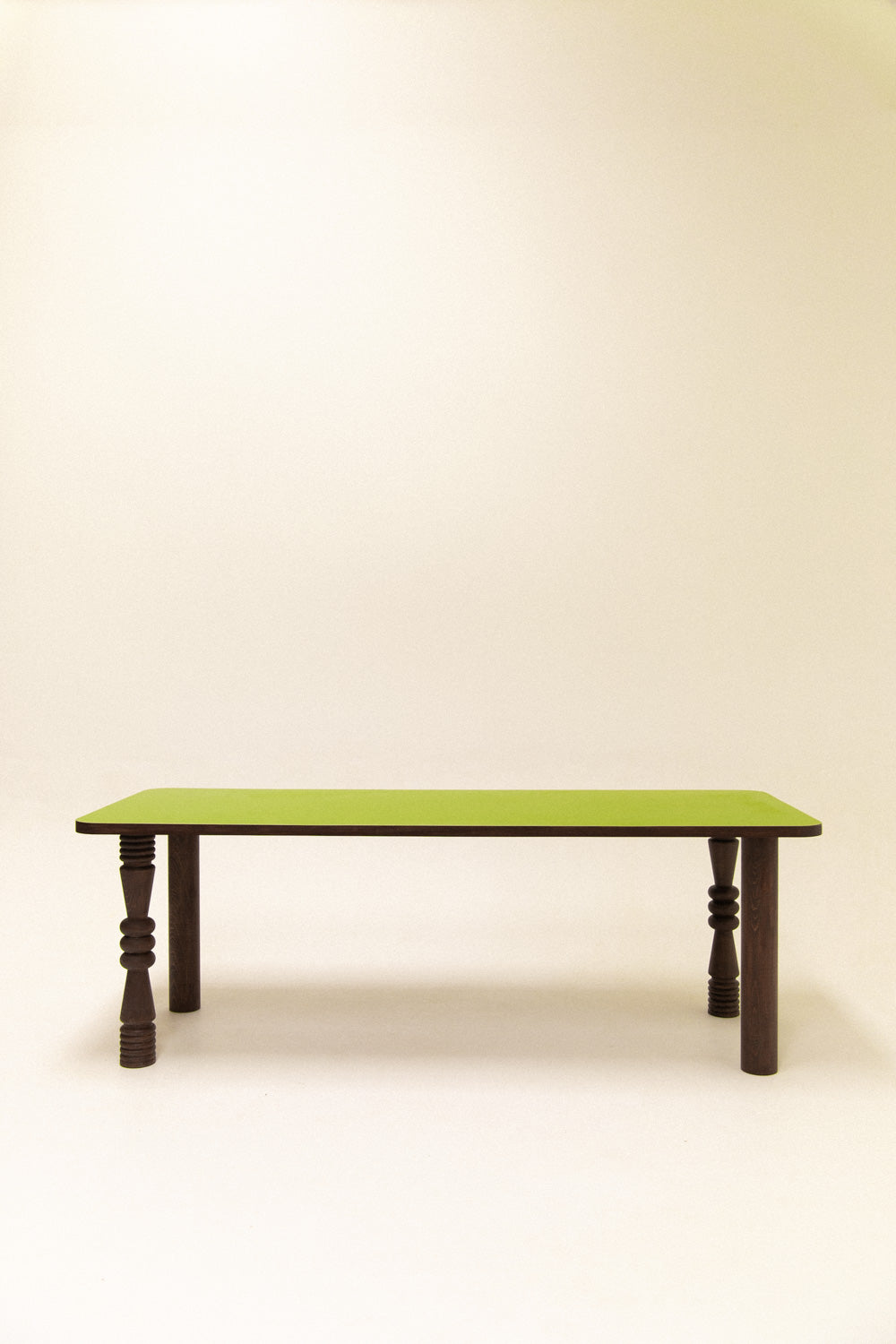 Table à manger SEQUOIA résine