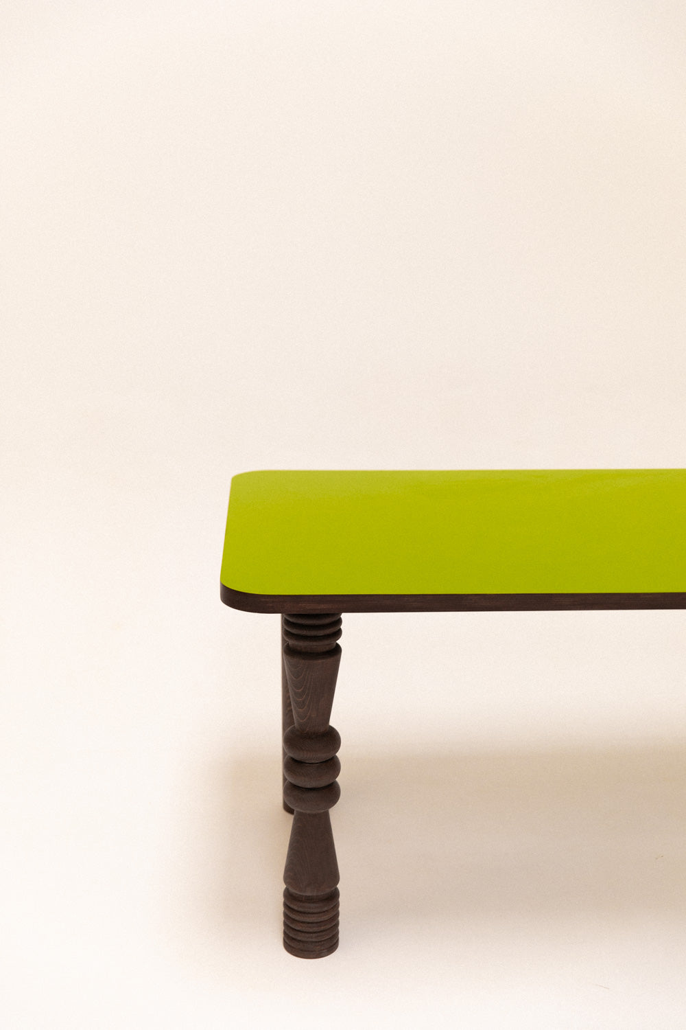 Table à manger SEQUOIA résine