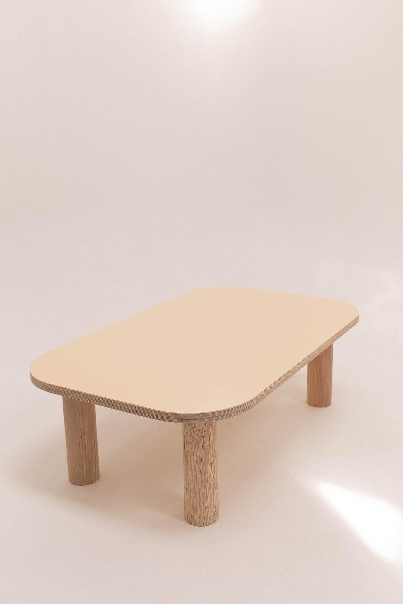 Grande table basse SEQUOIA résine