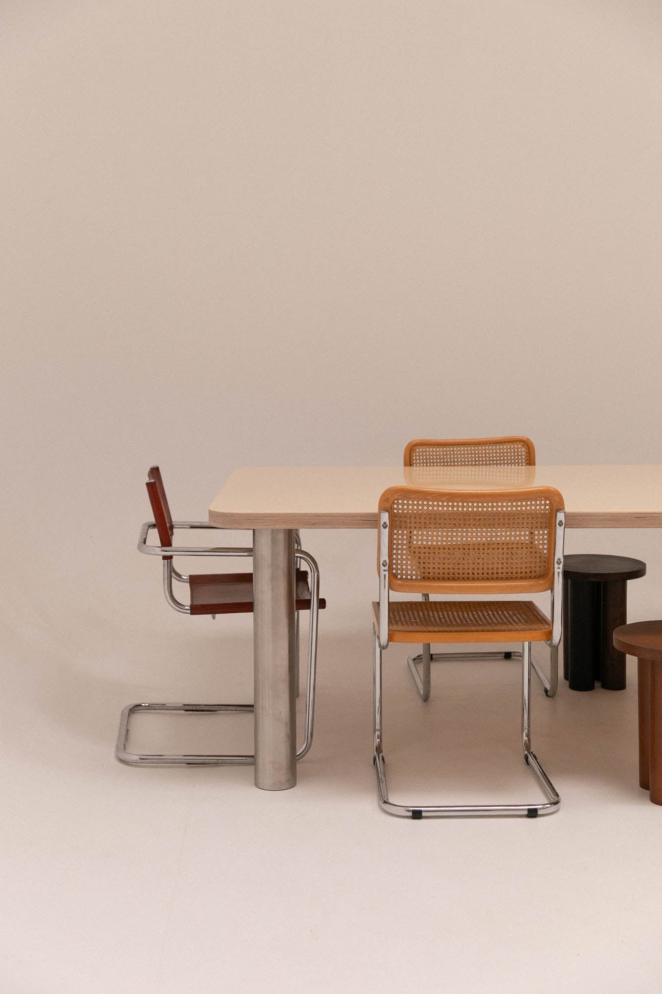 Table à manger SEQUOIA résine