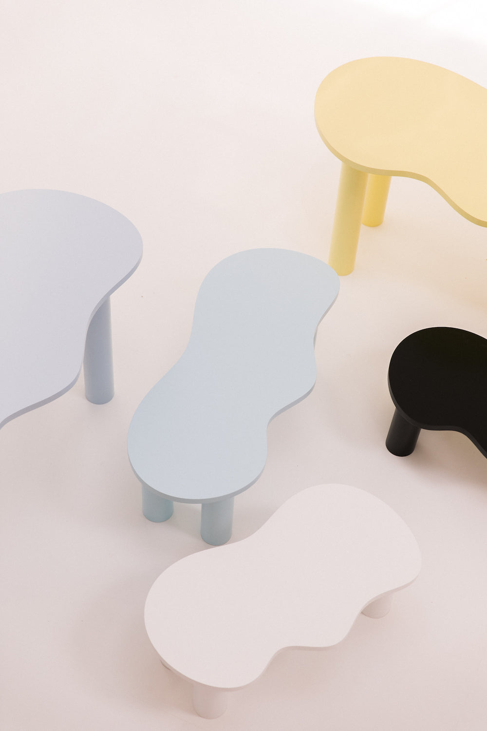 Table basse HARICOT colorée