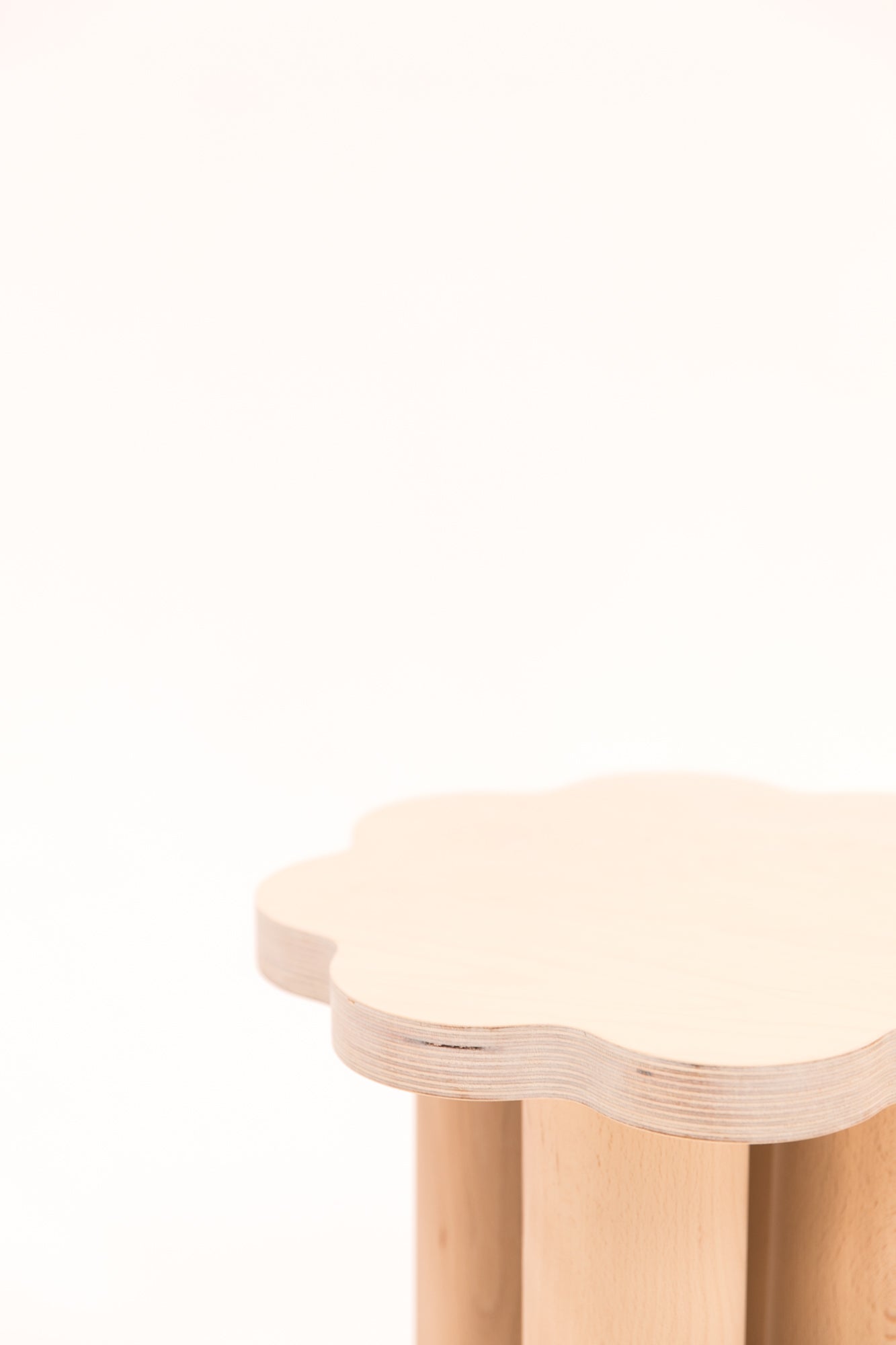 Table d'appoint FLEUR naturelle