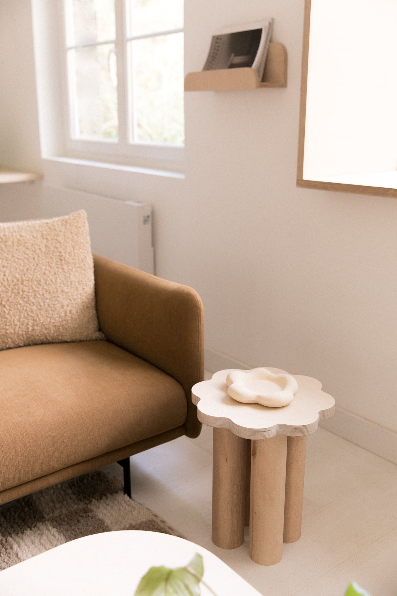 Table d'appoint FLEUR naturelle