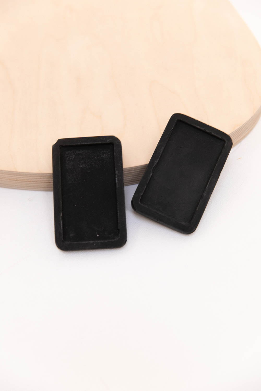 Rectangular soap dish in Jesmonite Black imperfect