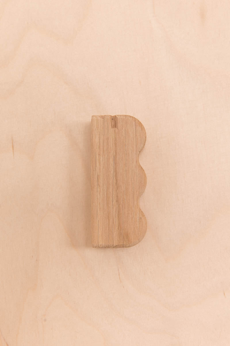 Bouton de meuble ondulé en chêne Imparfait