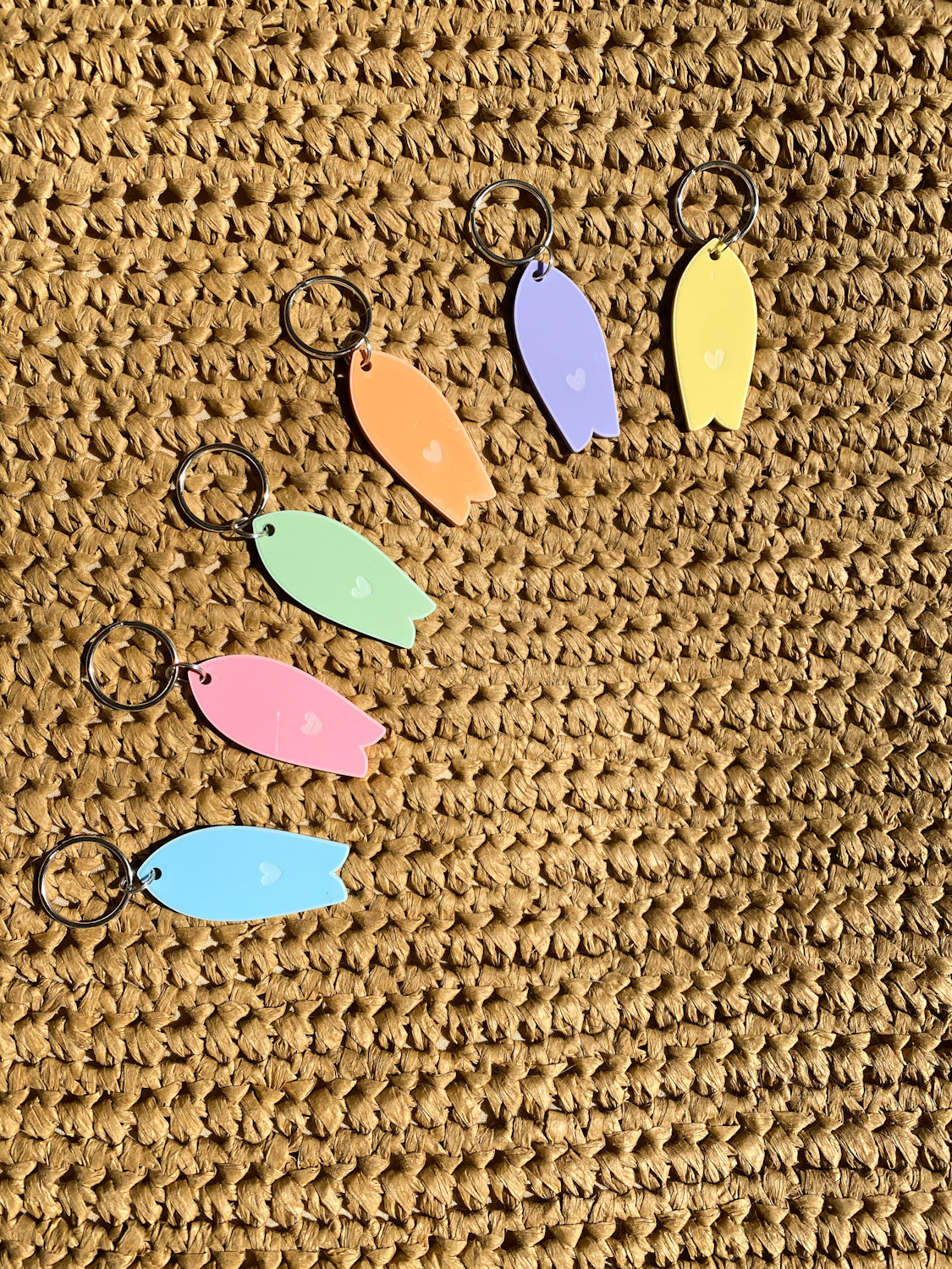 Porte-clés Surf motif coeur Pastel