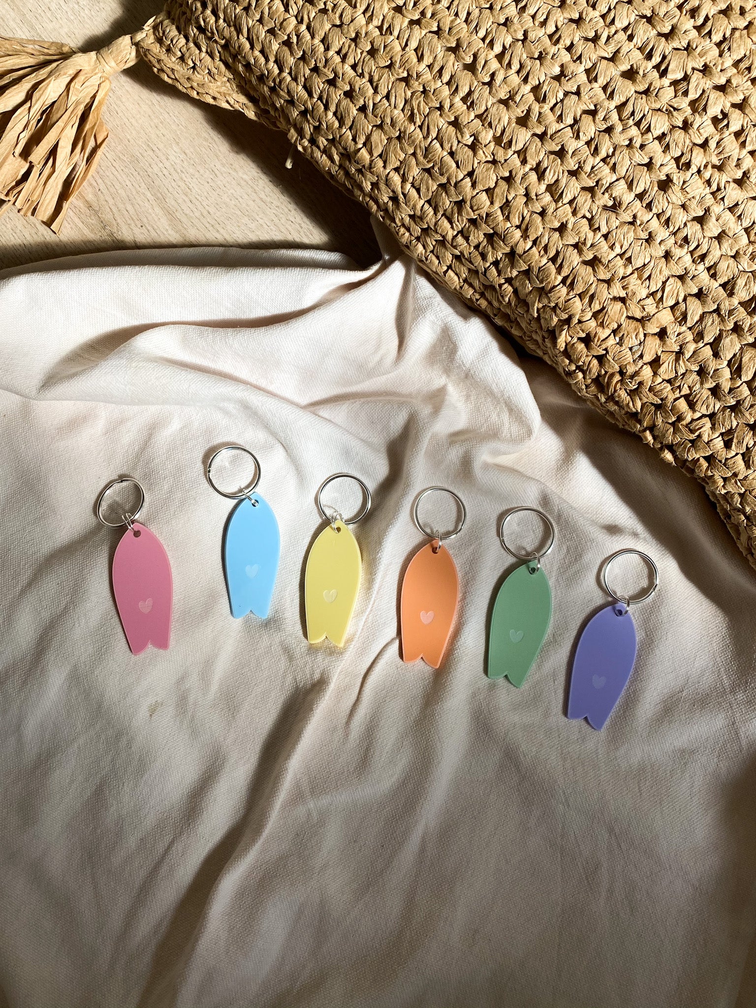 Porte-clés Surf motif coeur Pastel