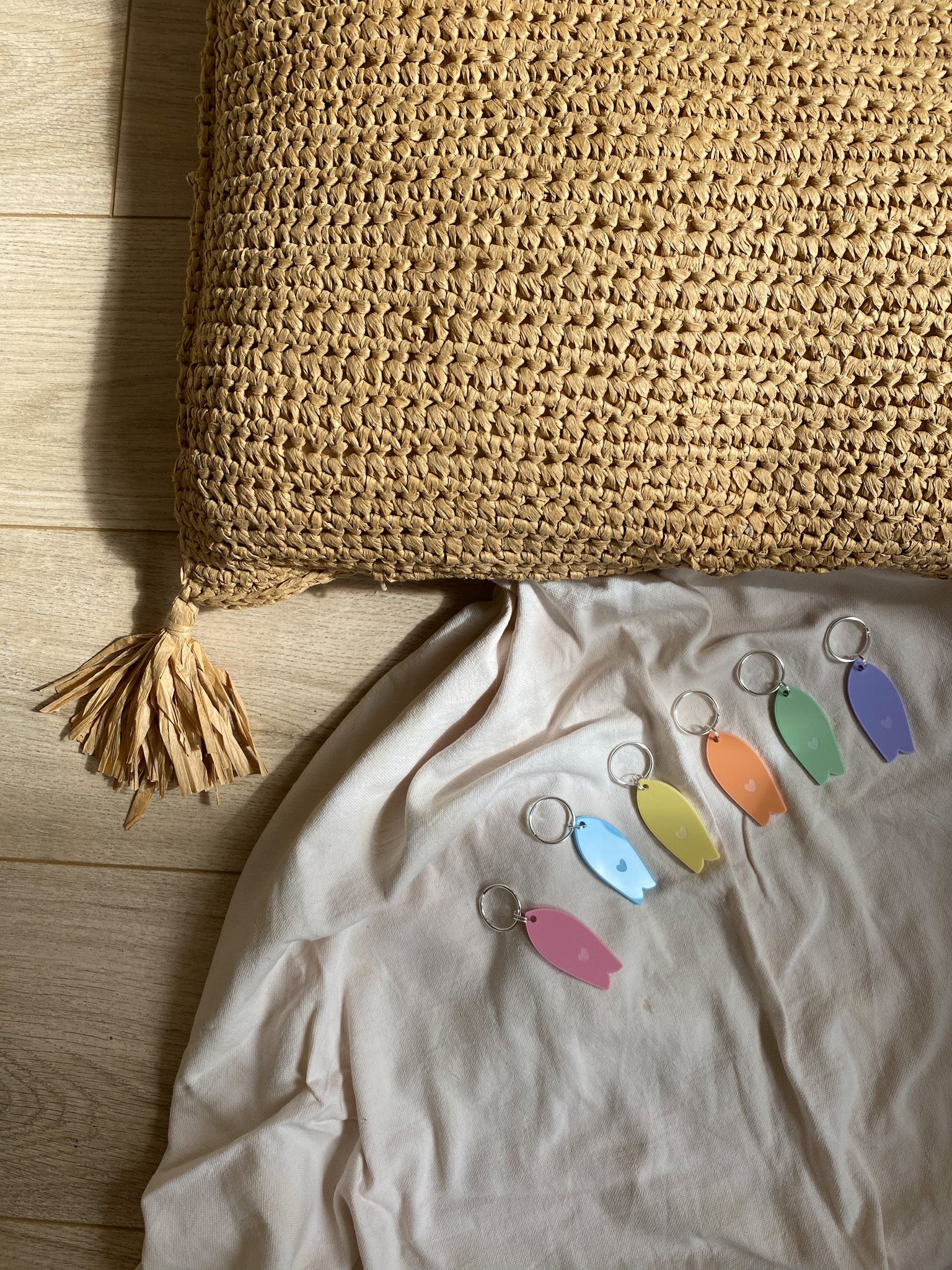 Porte-clés Surf motif coeur Pastel
