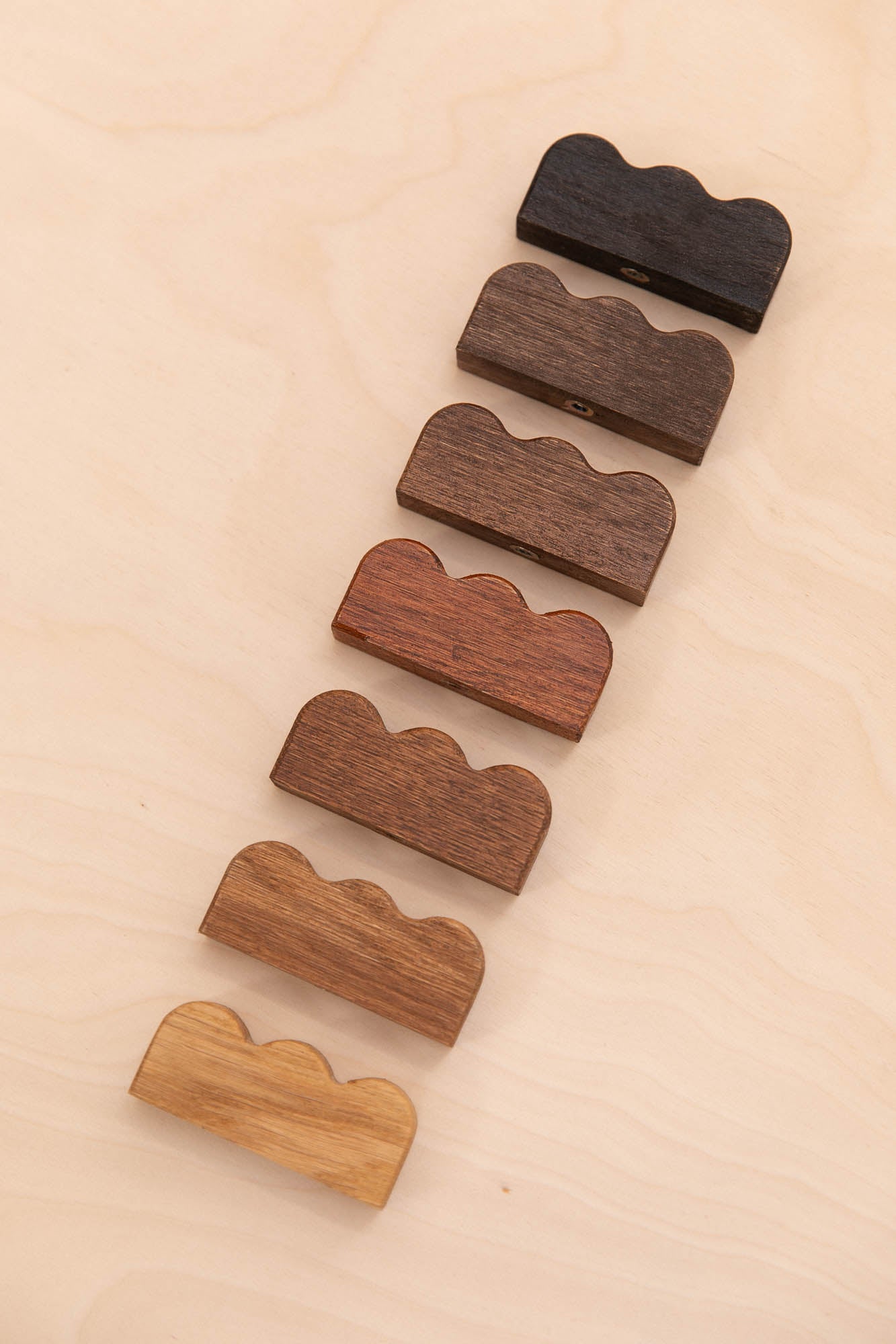 Wavy beech furniture knob