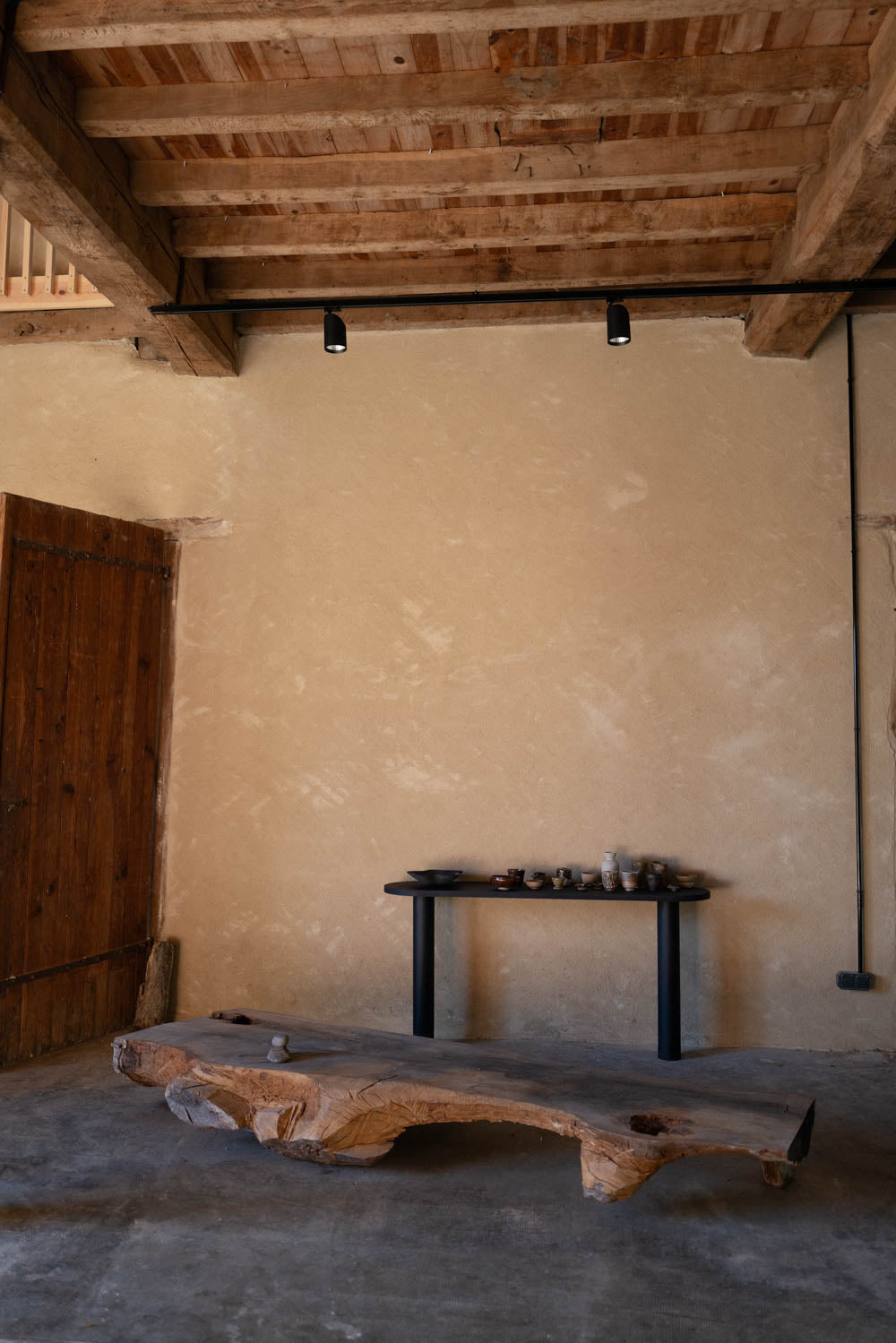 Grande console Nolina teintée noir