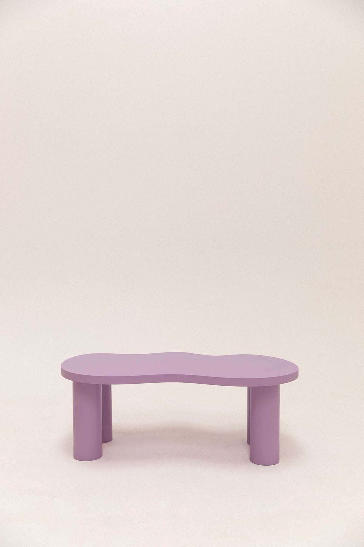 Petite table basse HARICOT colorée