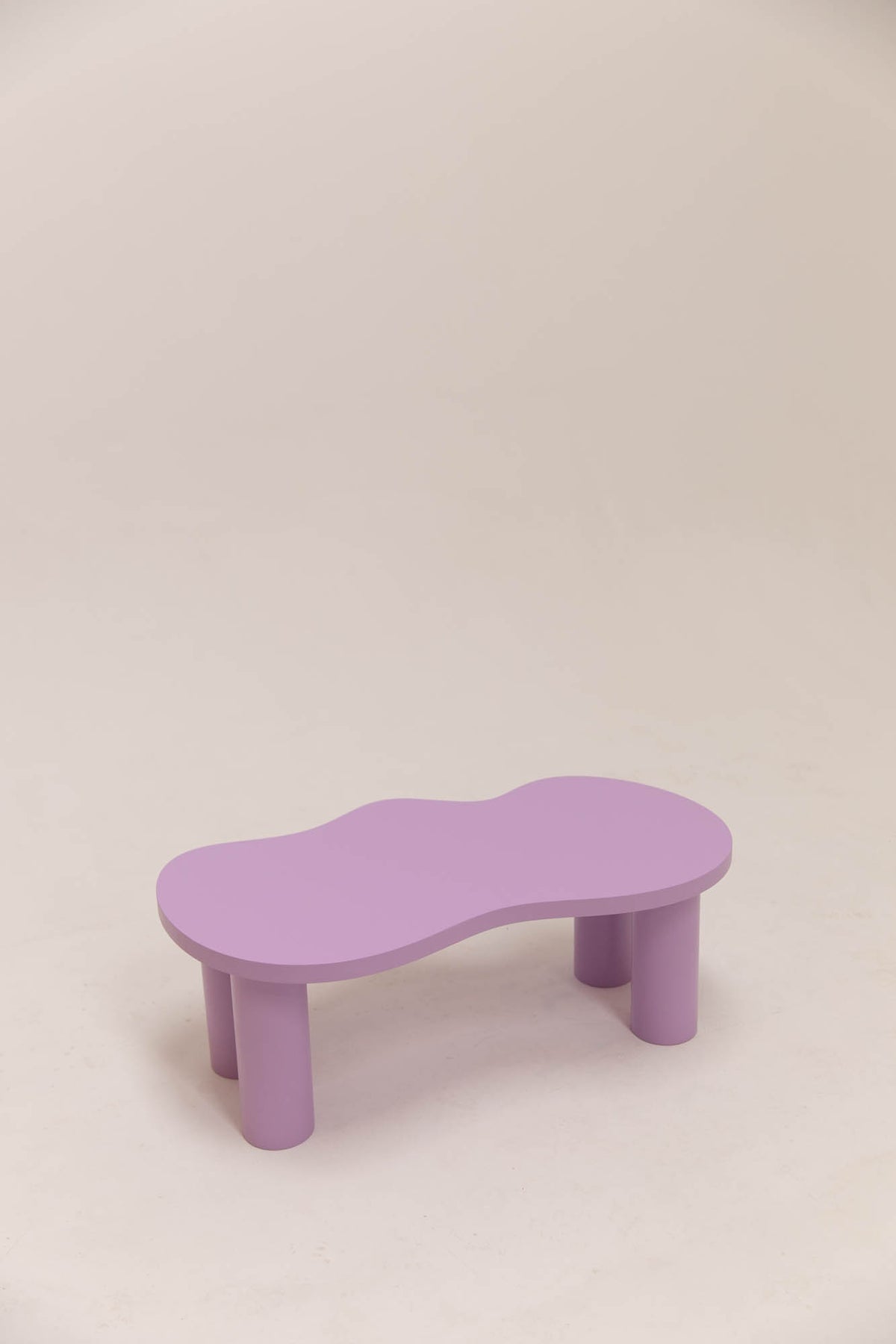 Petite table basse HARICOT colorée