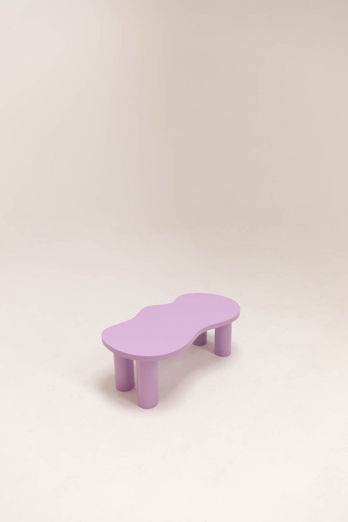 Petite table basse HARICOT colorée