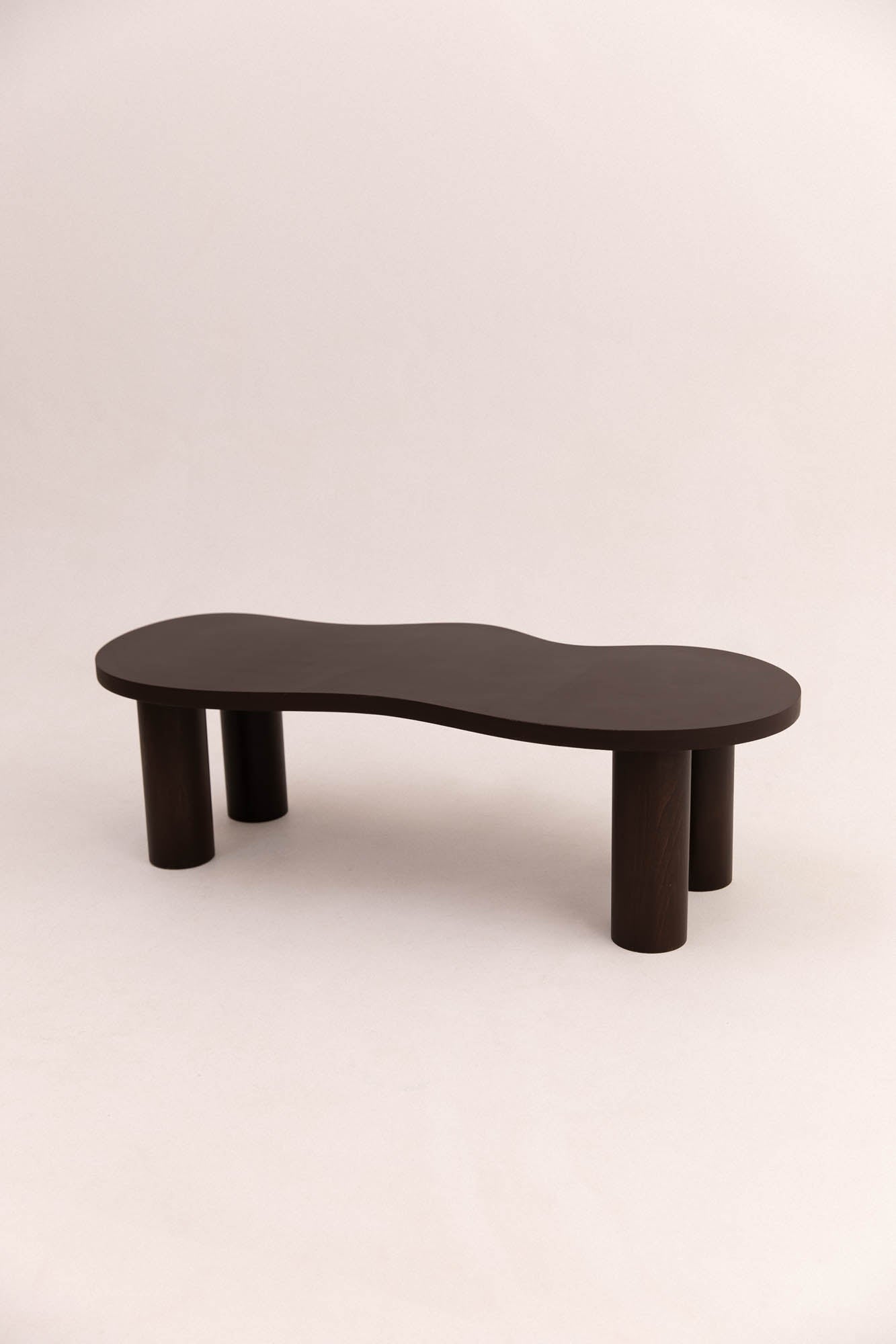 Table basse HARICOT Terra – modèle d’exposition