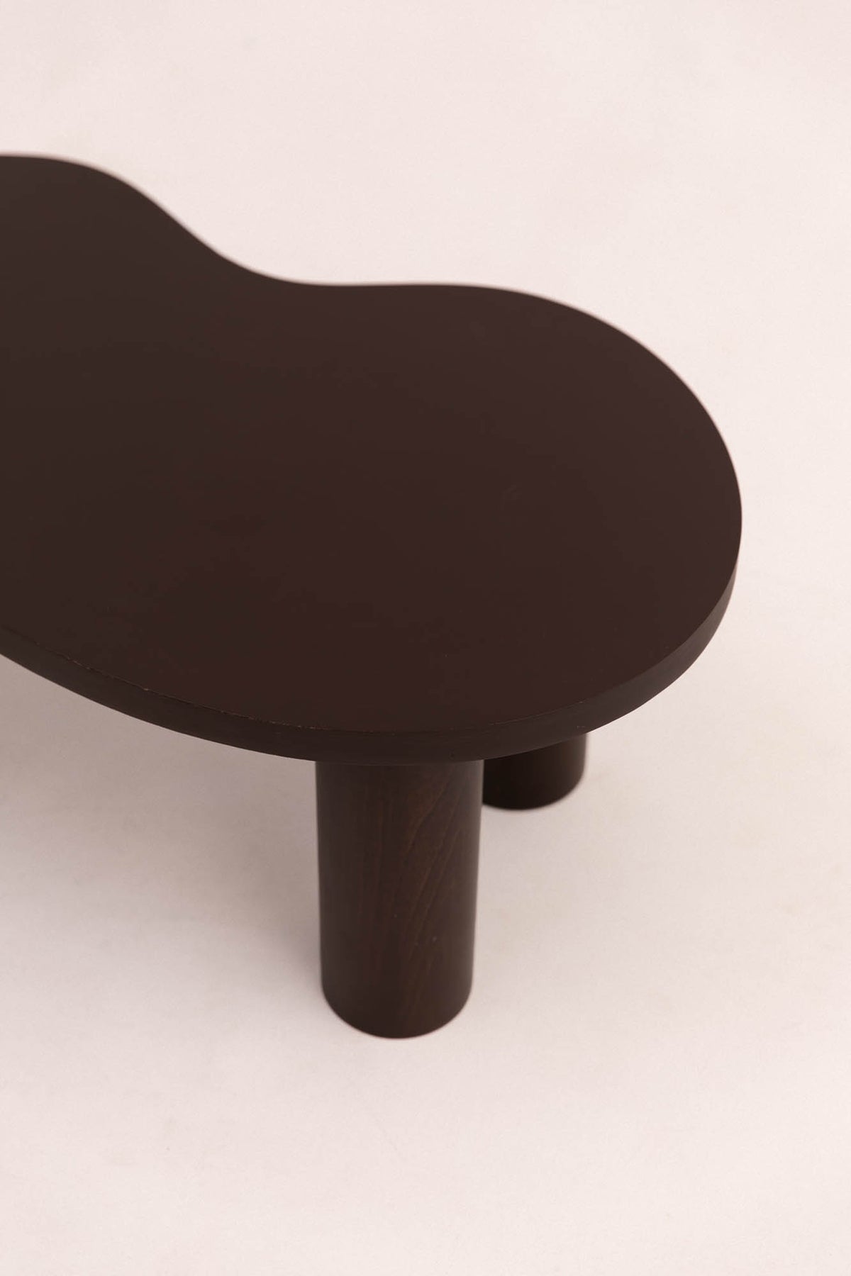 Table basse HARICOT Terra – modèle d’exposition