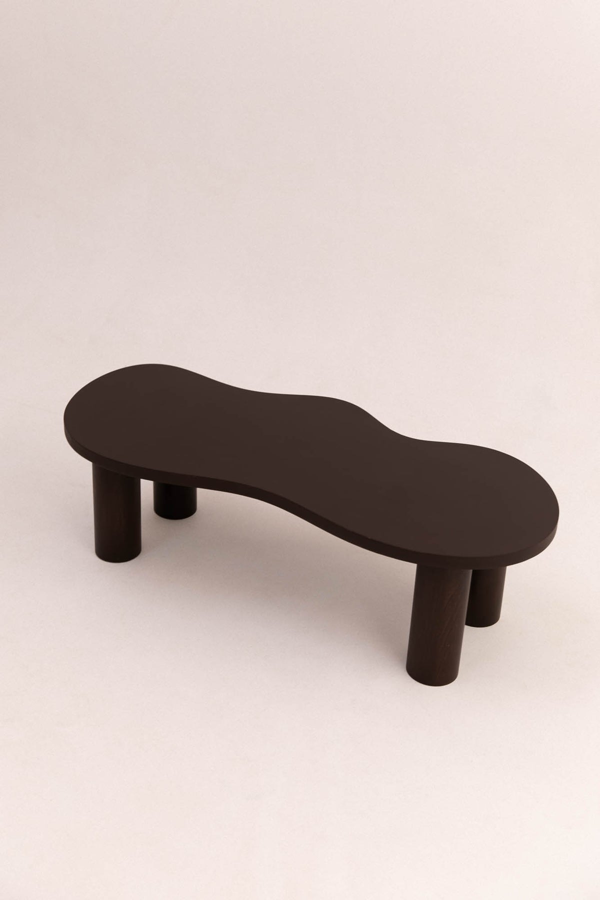 Table basse HARICOT Terra – modèle d’exposition