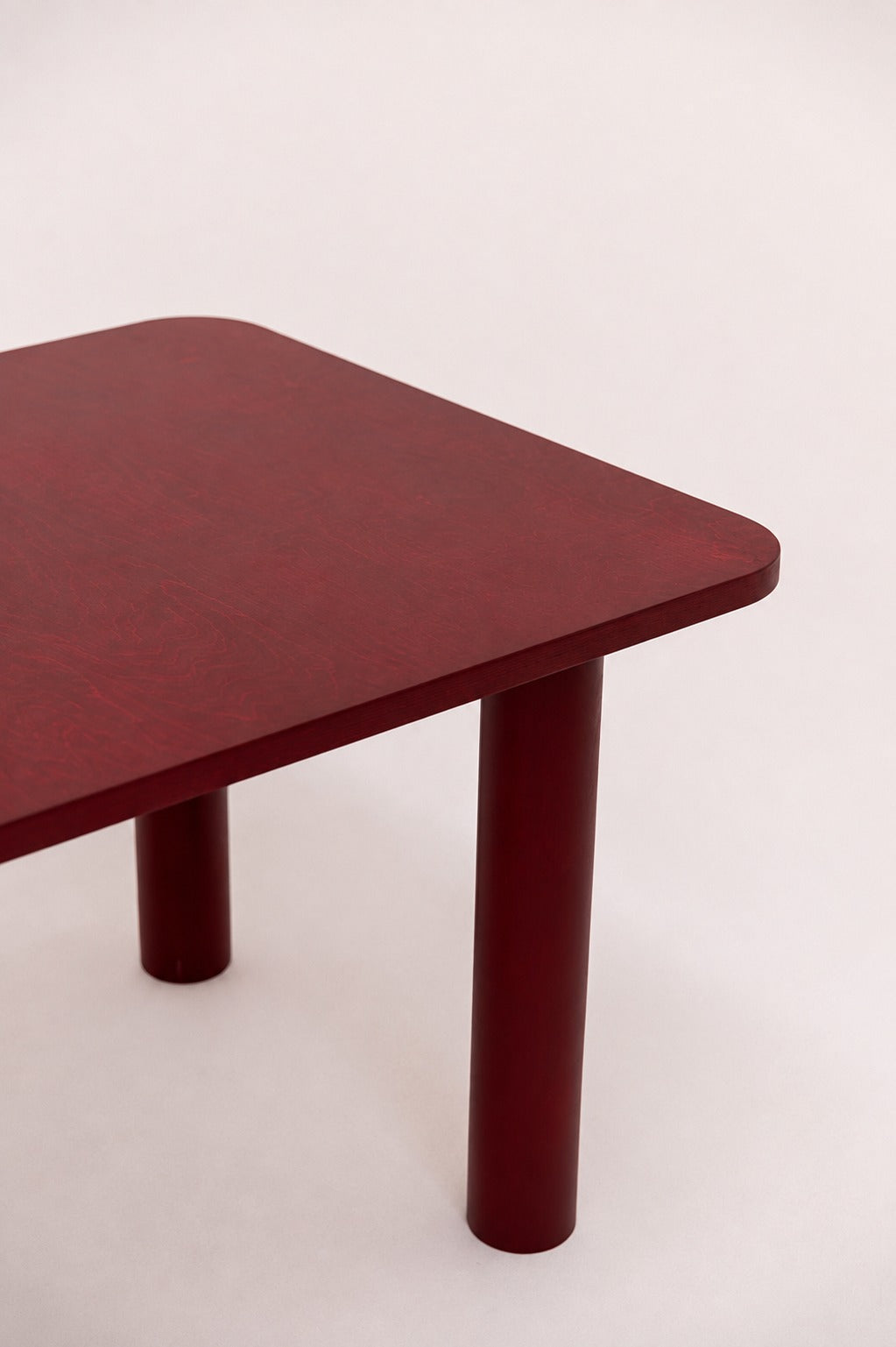 Colorful SEQUOIA dining table