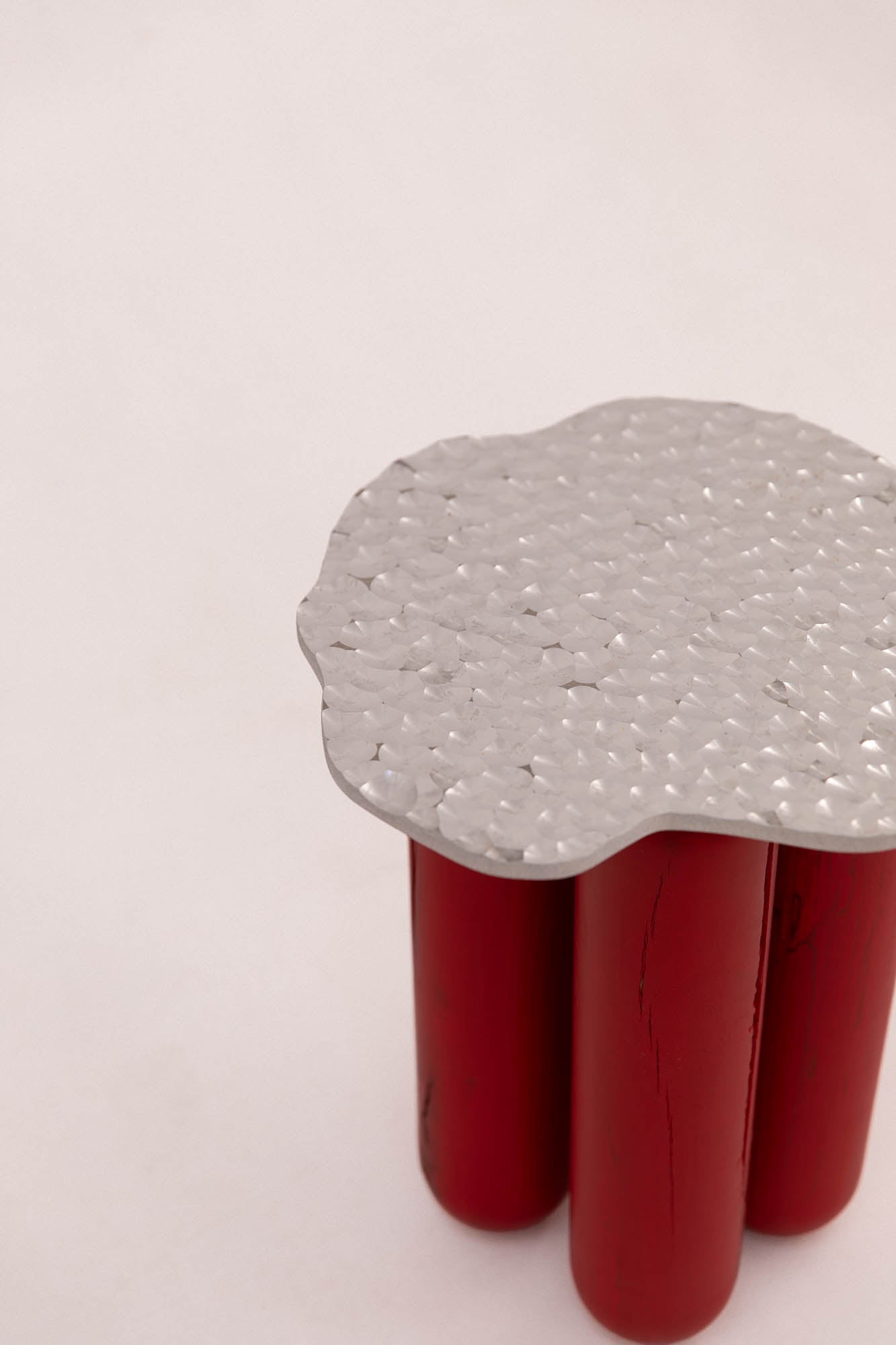Tabouret Nénuphar Naguri métal – pièce unique