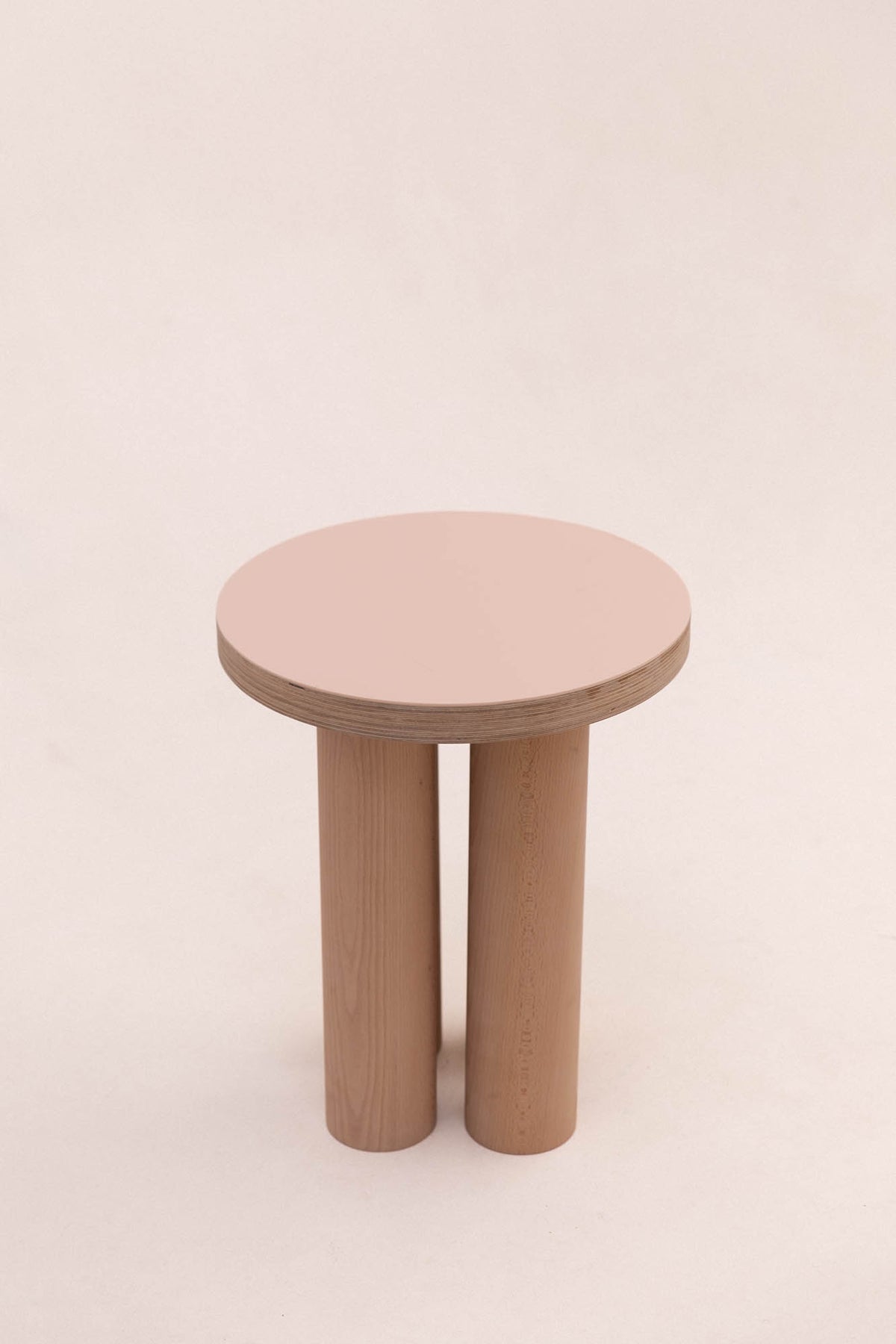 Tabouret BAOBAB résine rose imparfait