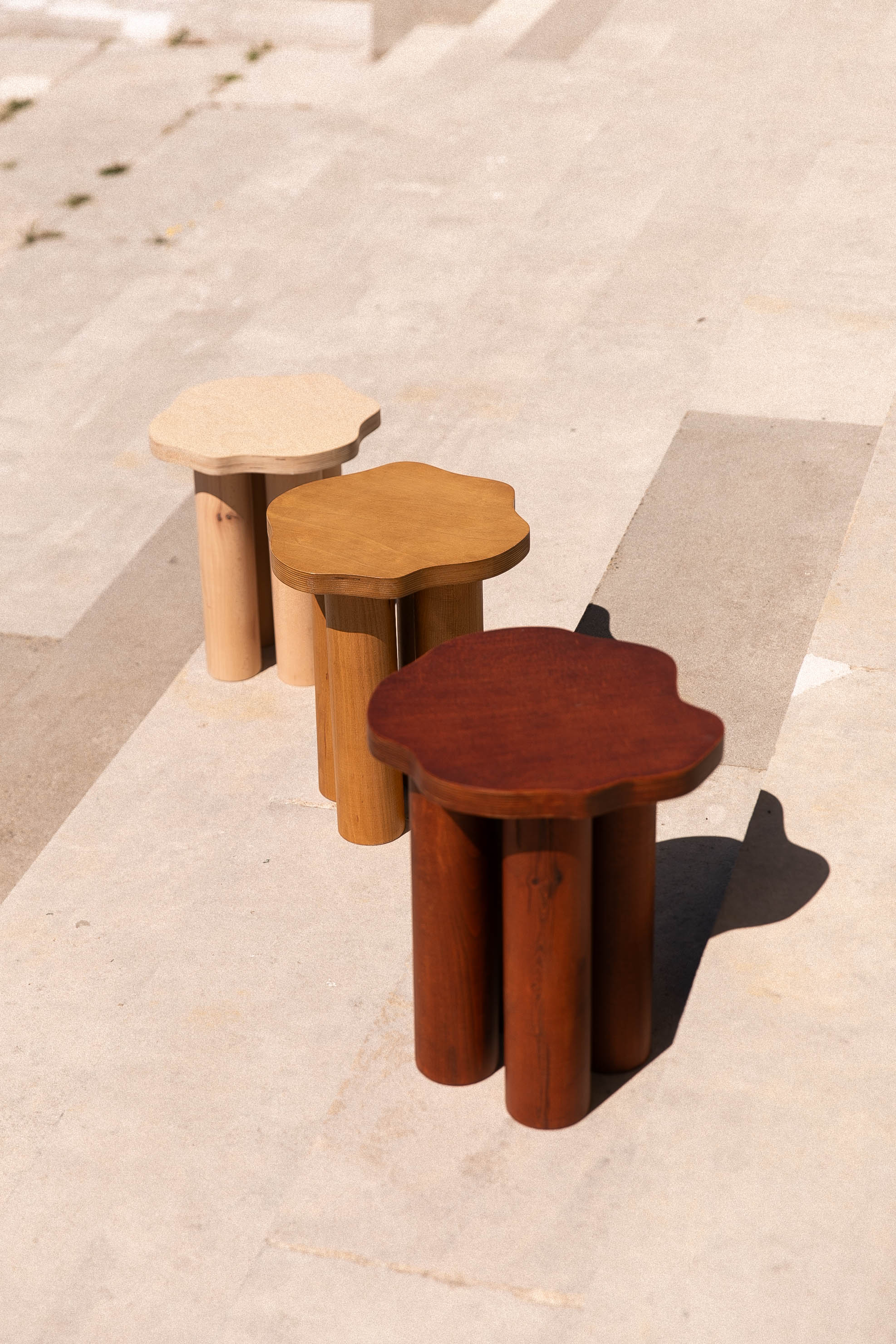 Table d'appoint NENUPHAR naturelle