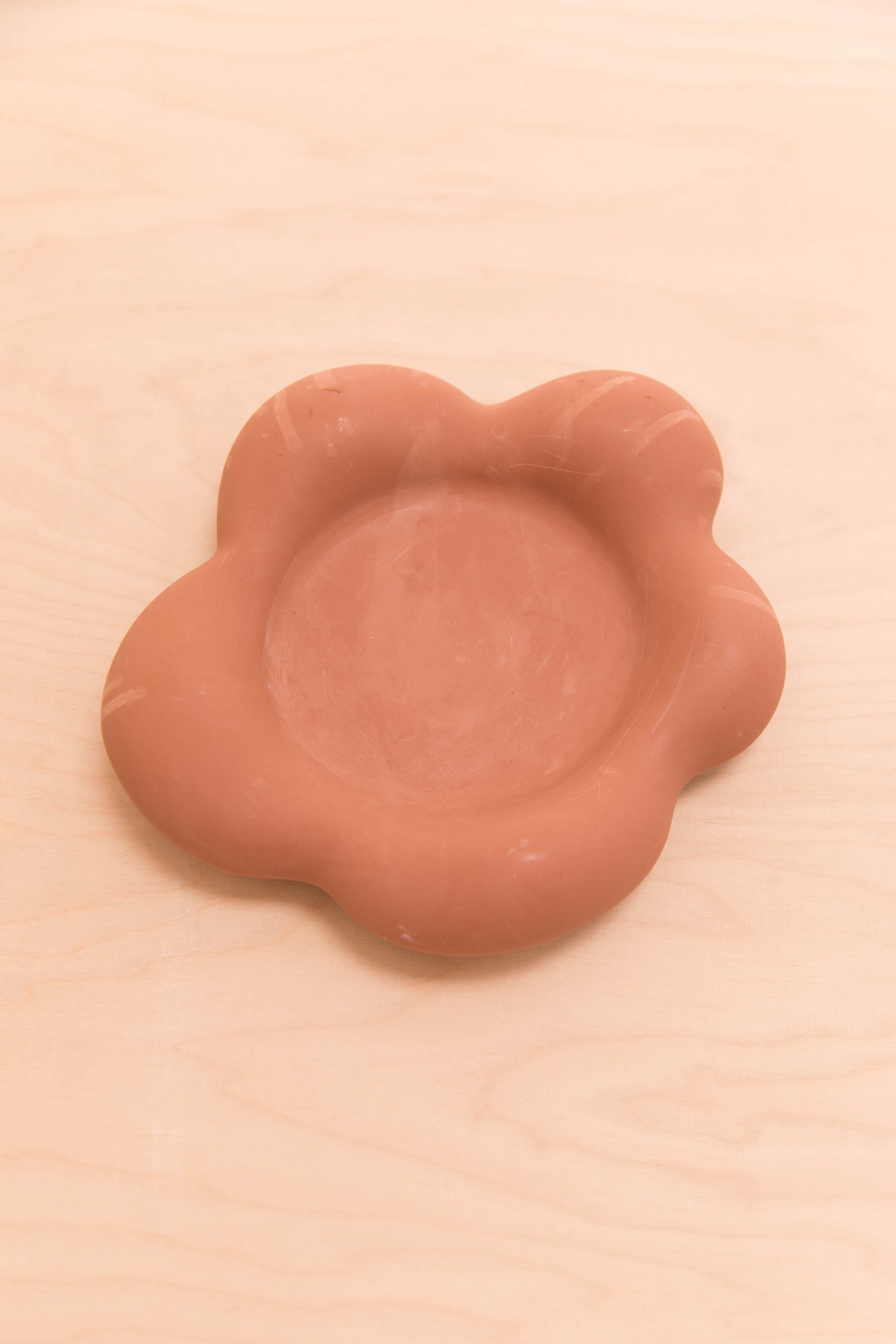 Grand vide poche fleur en jesmonite