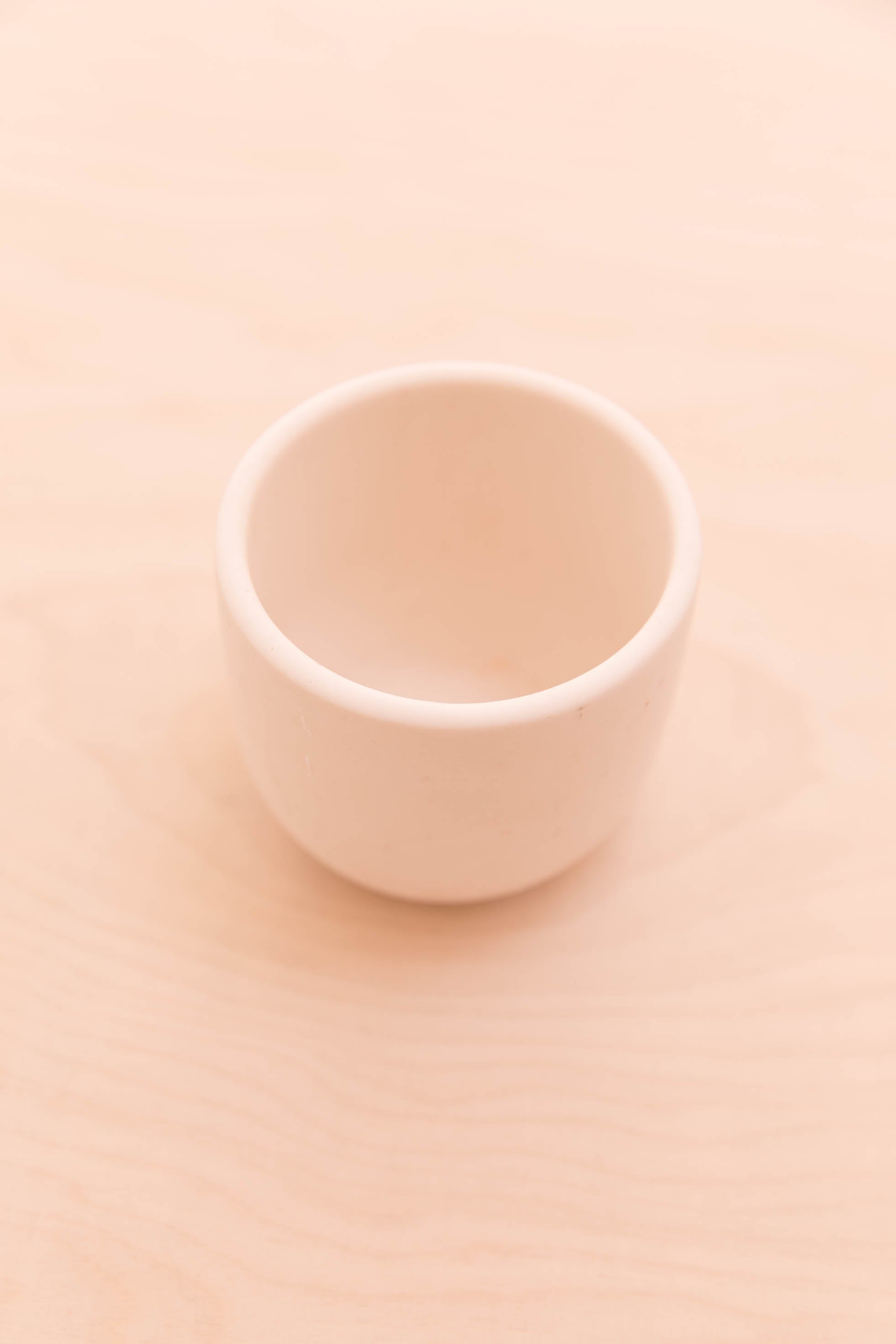 Pot rond en jesmonite