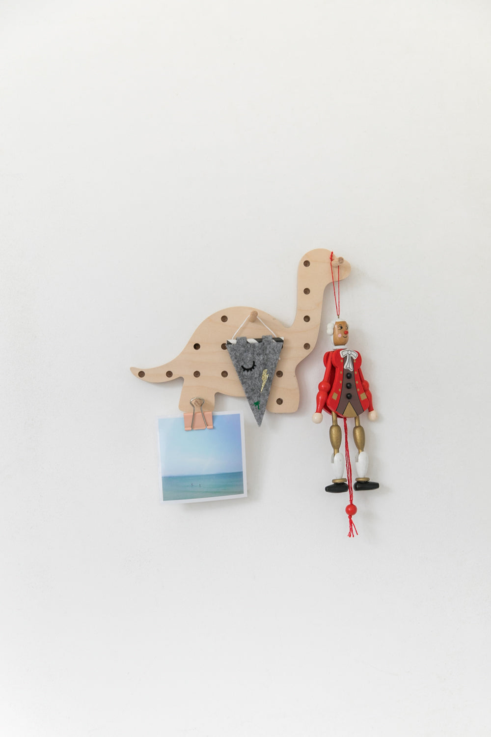 Pegboard dinosaure