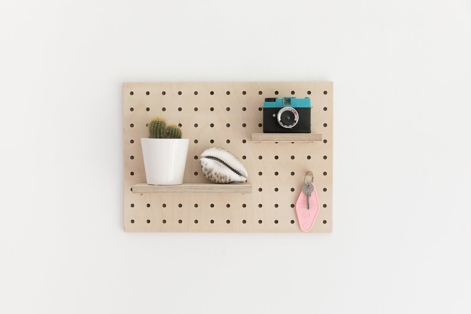 Medium Rectangular Pegboard - Thumbnail 3