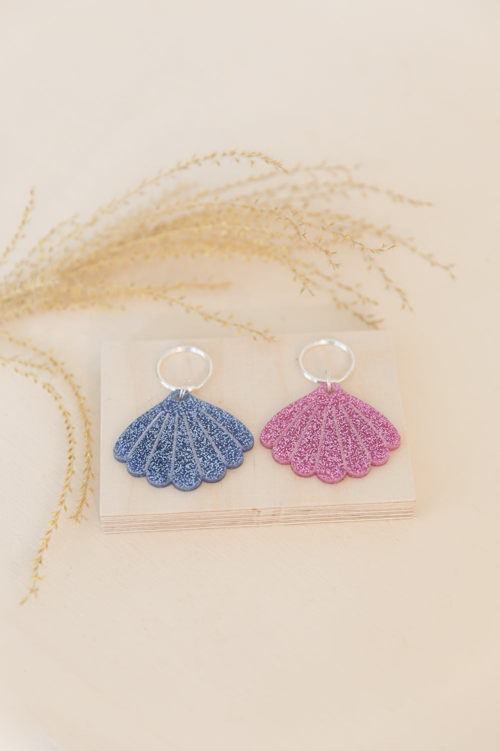 Sequined Shell Keychain